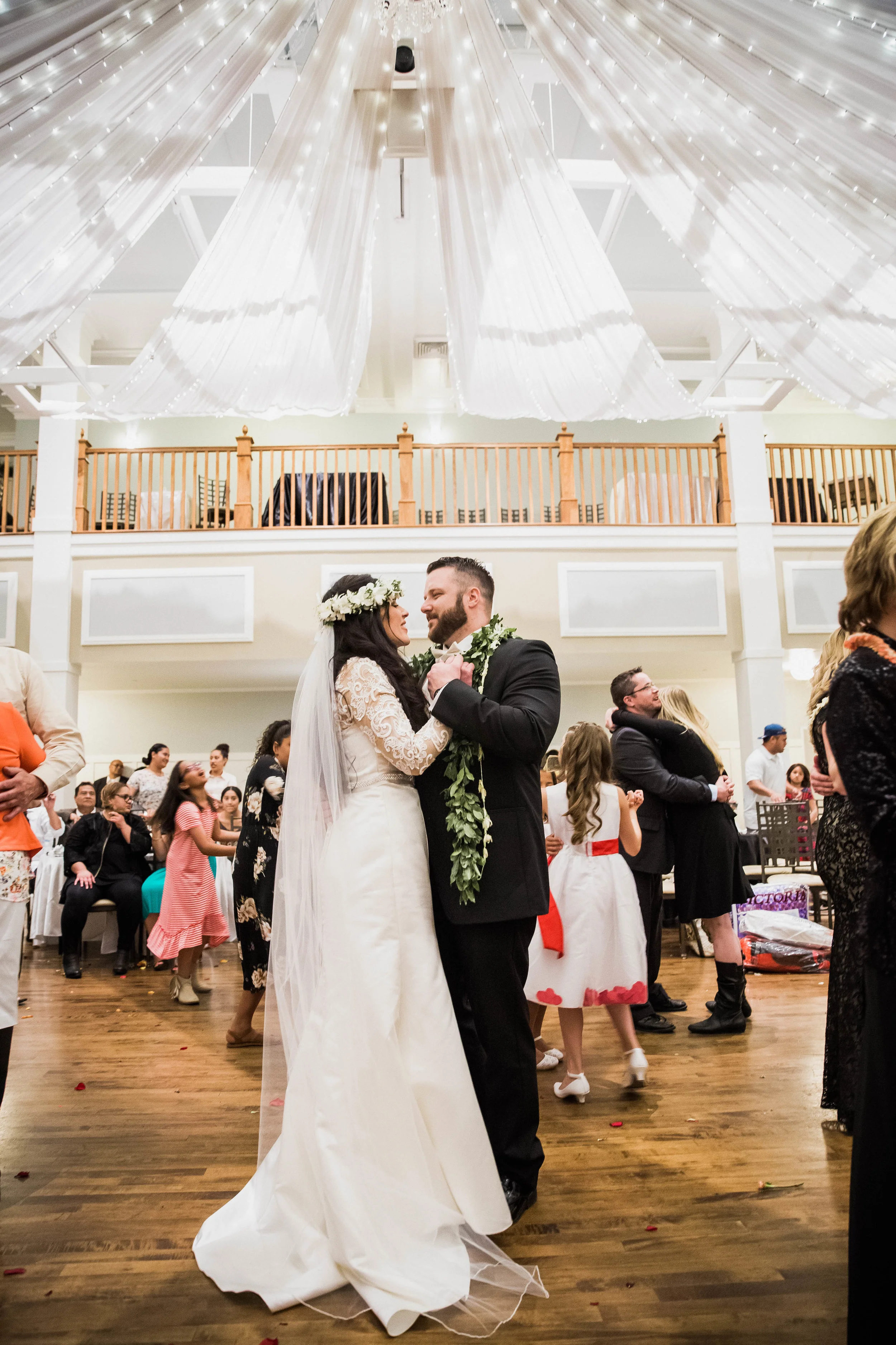 Linsdsay and Dan Reception 2638 edit.jpg