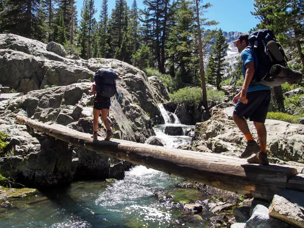 Crossing the outlet of Ediza