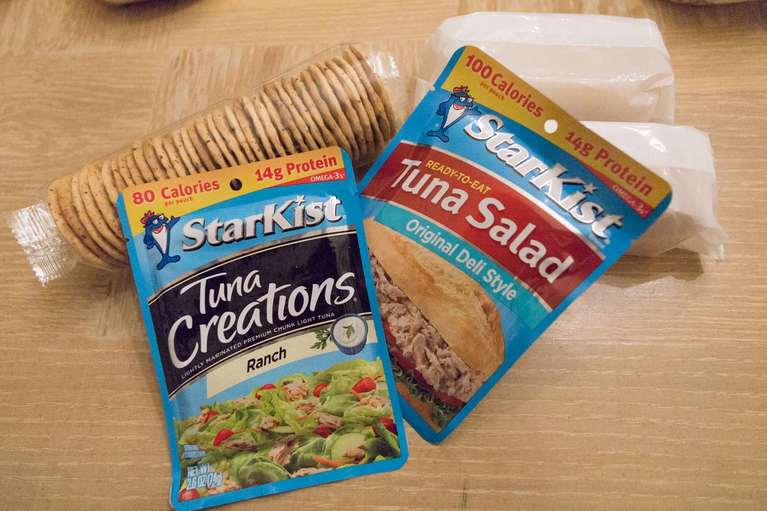 backpacking-tuna-crackers-meals.jpg
