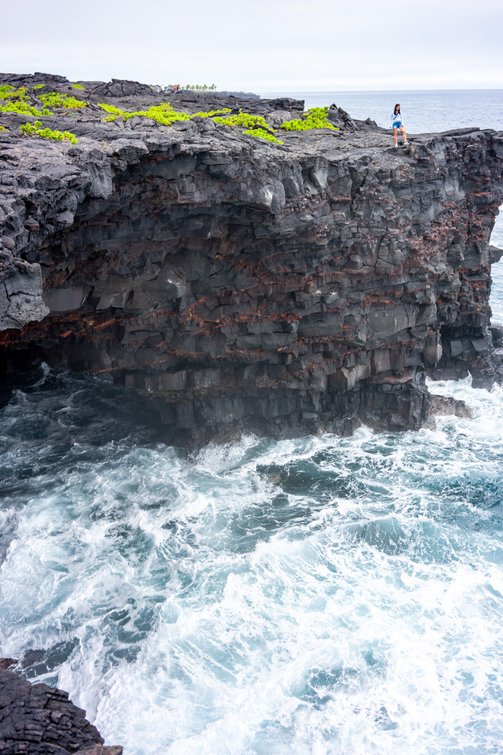 Sea arch at hawaii volcanoes park