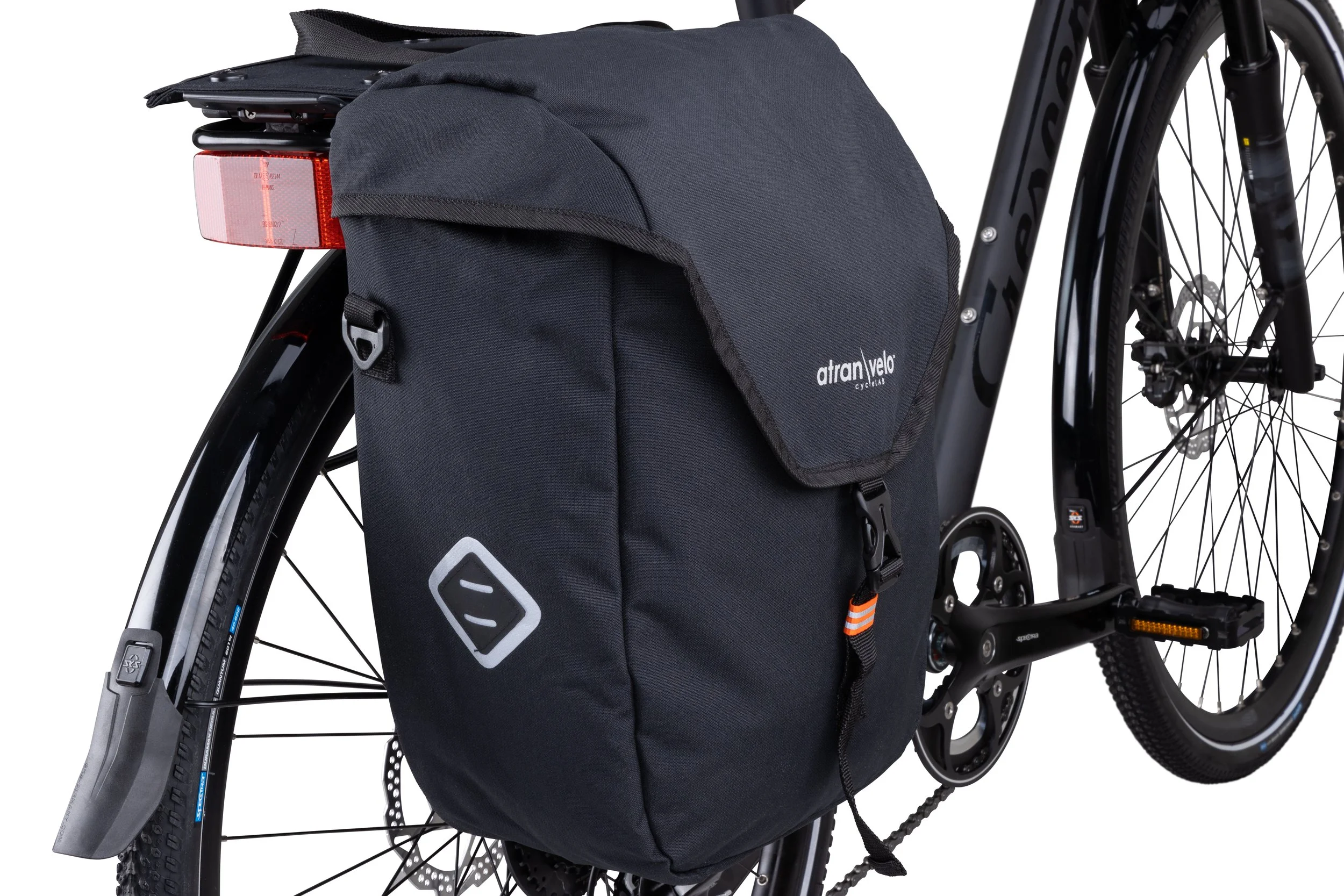 YQC368__01##crescent starren black detail.jpg