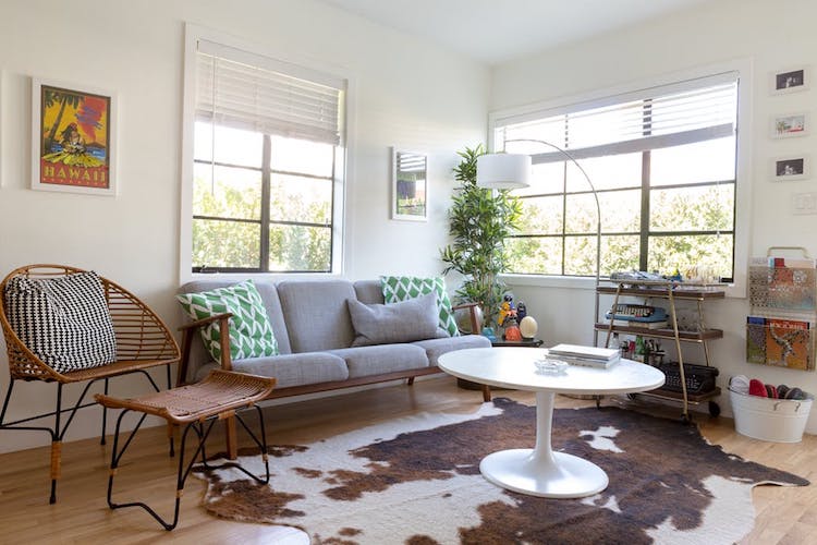 The before. Image Credit: Jessica Isaac via Apartment Therapy