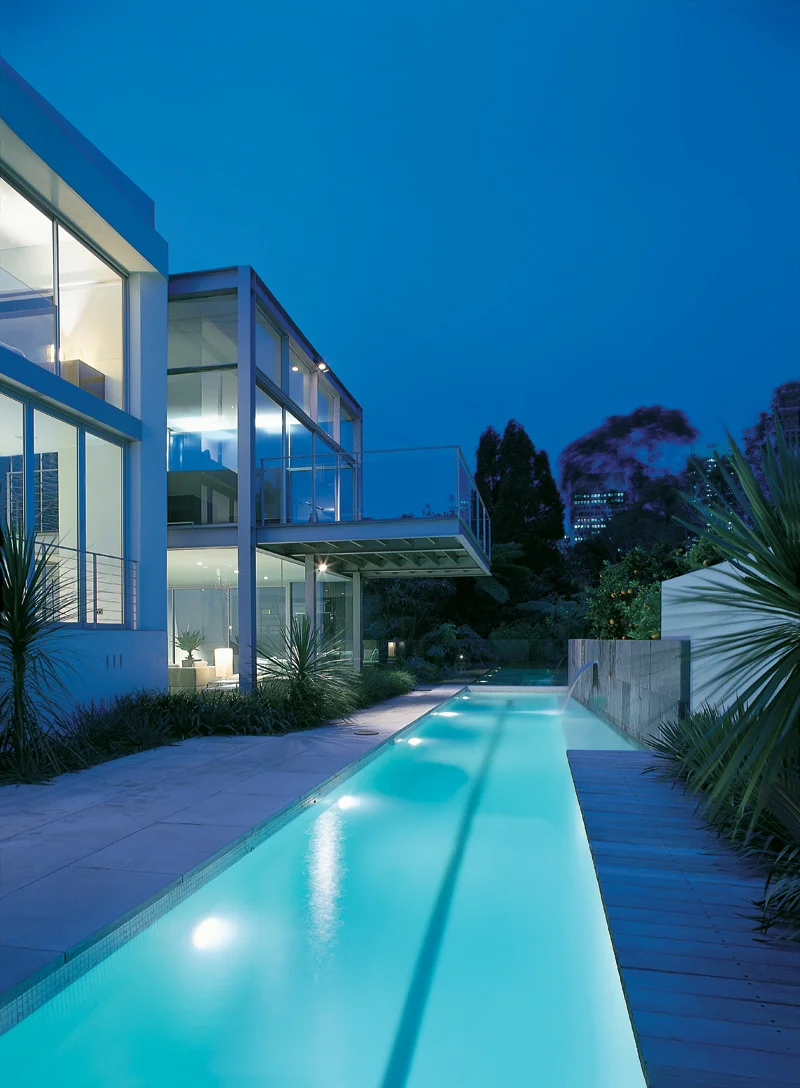   WAVERTON HOUSE    [ 2002 ]  