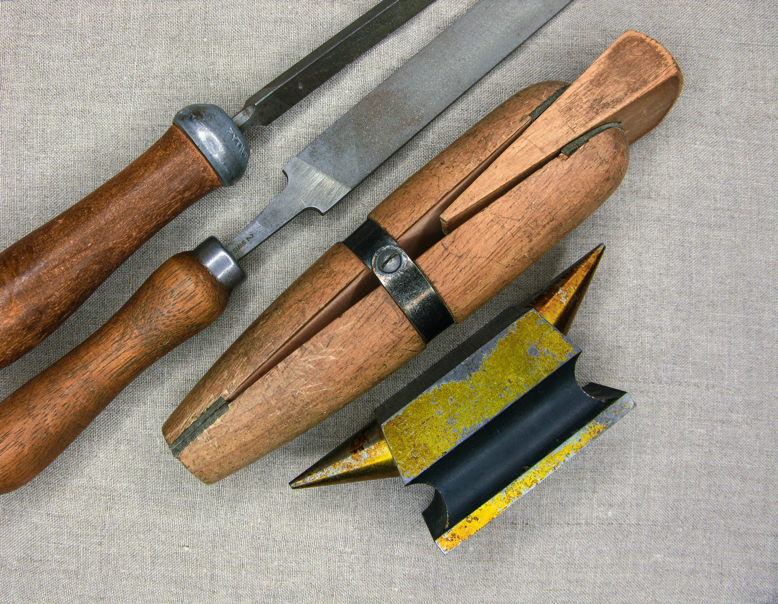 These are some of our workshop tools which you'll use; we're very well-equipped and have everything you need. Your choice of metal will be ordered in advance, so will be ready and waiting for you to work with when you arrive.