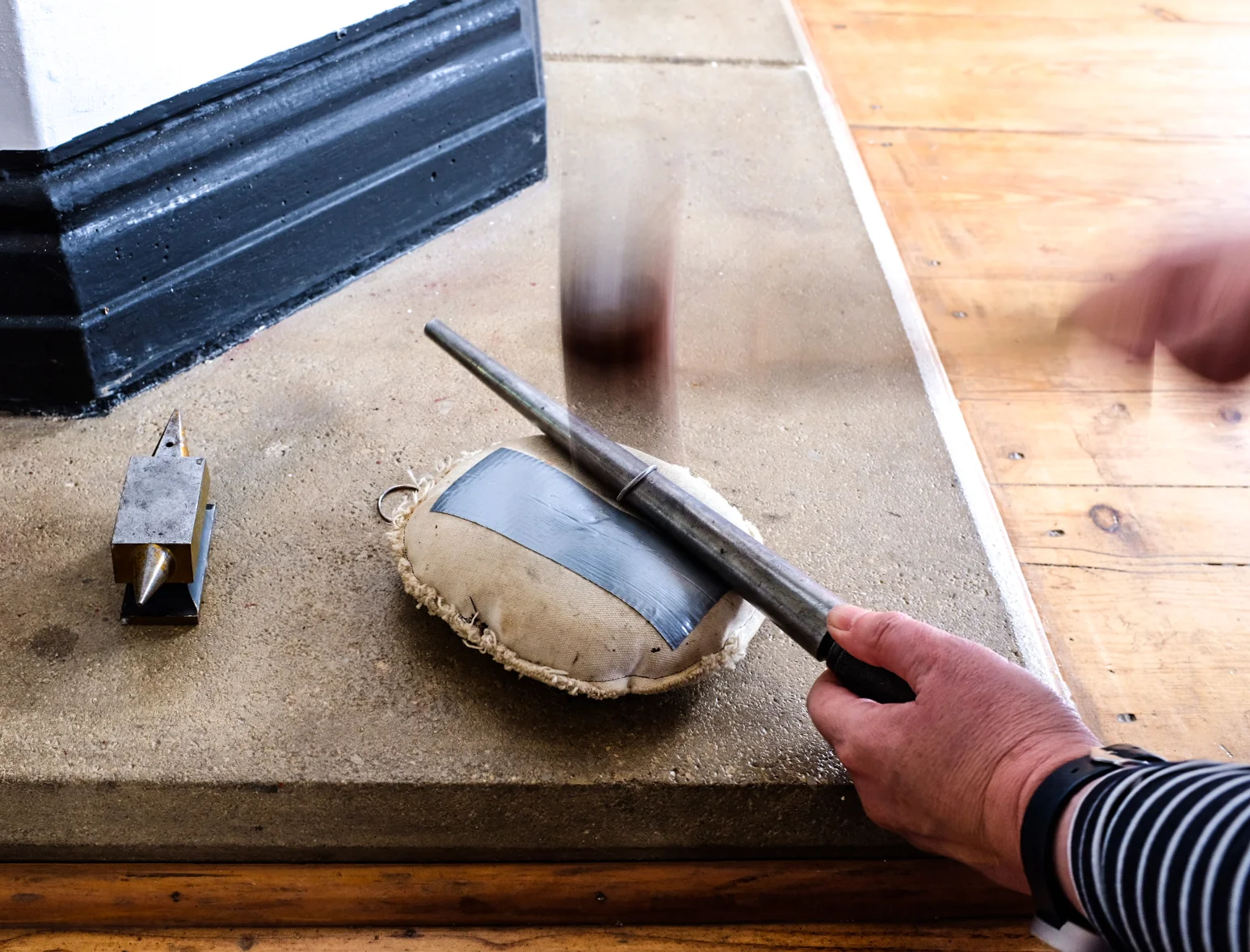 Using my ancient, trusty sand-cushion and a rawhide mallet. And there’s the Tiniest Anvil In The World.