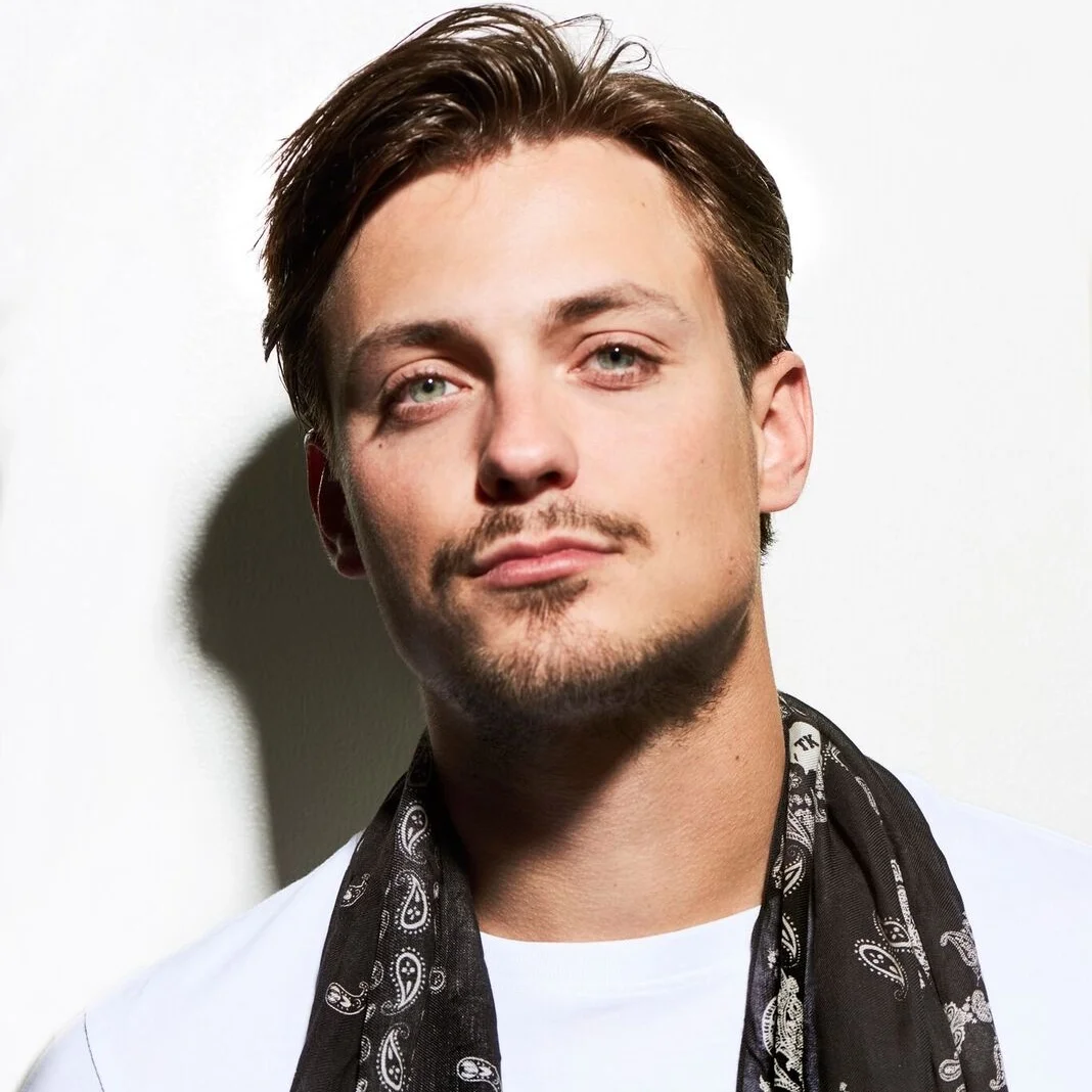 Zet hier de profielfoto in en verwijder deze tekst.