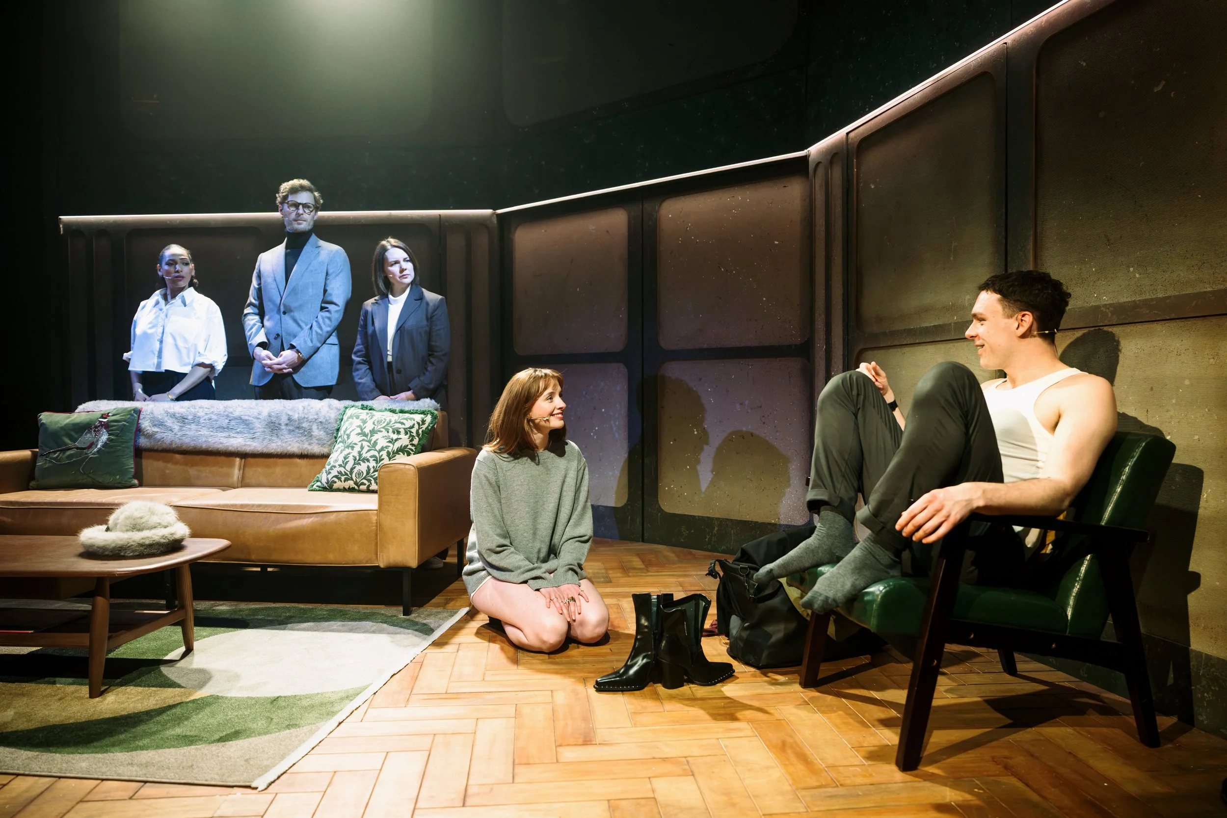 Flyby@SouthwarkPlayhouse_(c)Alex Brenner__11_8168-dx_s.jpg