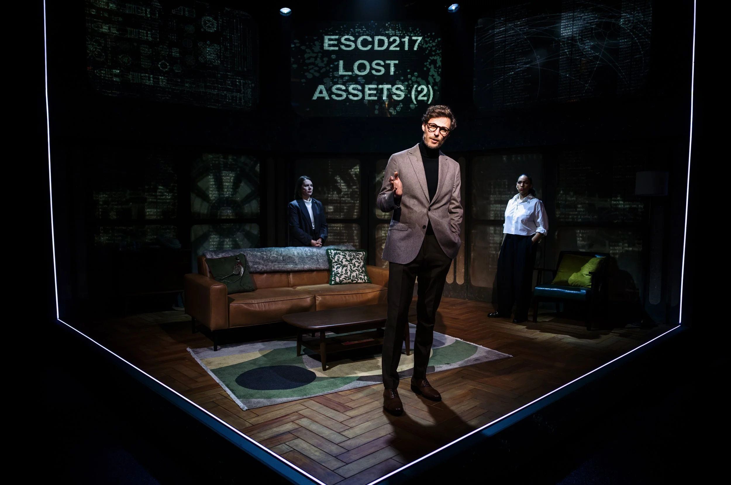 Flyby@SouthwarkPlayhouse_(c)Alex Brenner__12_2506-dx_s.jpg