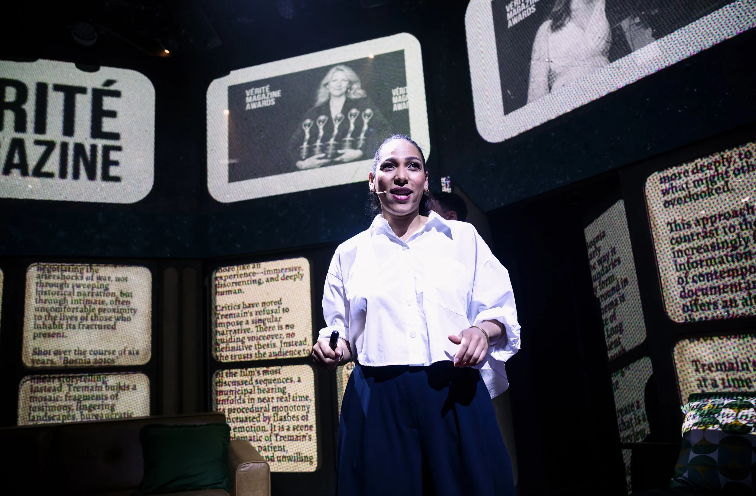 Flyby@SouthwarkPlayhouse_(c)Alex Brenner__12_3652-dx_s.jpg
