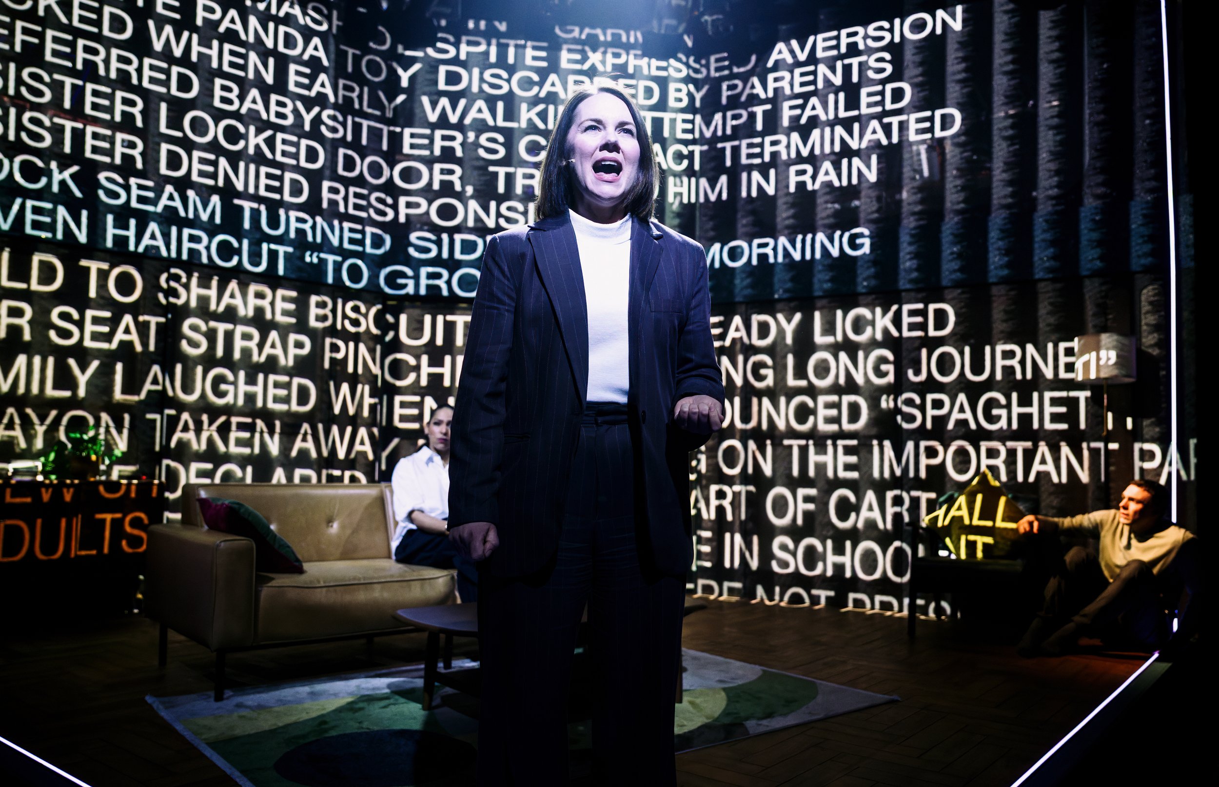 Flyby@SouthwarkPlayhouse_(c)Alex Brenner__12_4873-dx_s.jpg