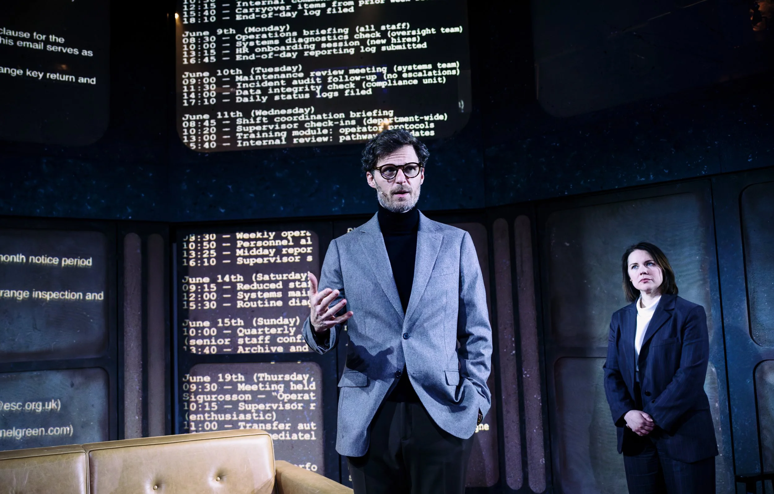 Flyby@SouthwarkPlayhouse_(c)Alex Brenner__12_6457-dx_s.jpg
