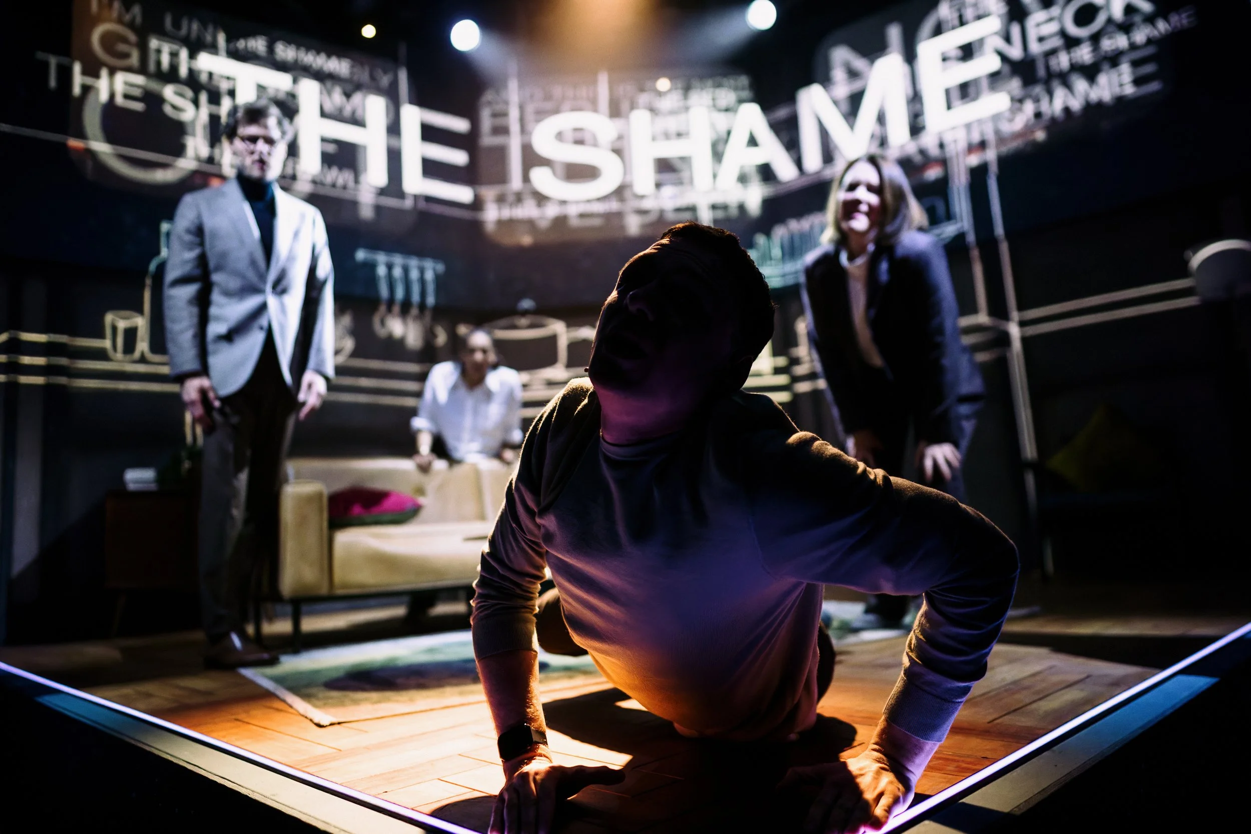 Flyby@SouthwarkPlayhouse_(c)Alex Brenner__93_7682-dx_s.jpg