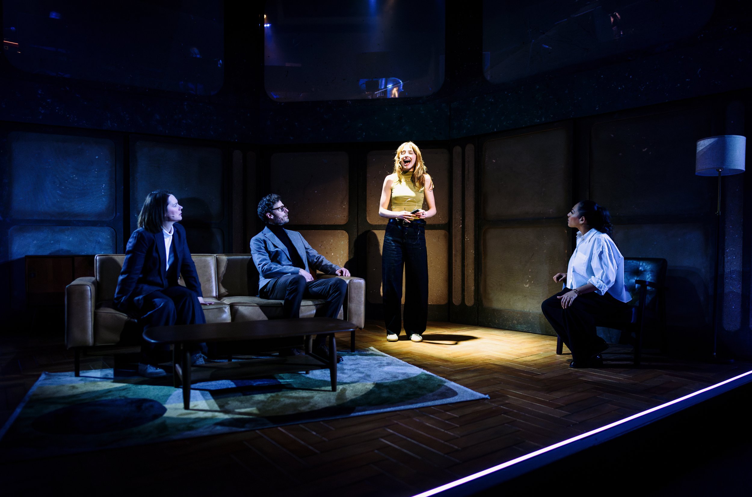 Flyby@SouthwarkPlayhouse_(c)Alex Brenner__93_7995-dx_s.jpg