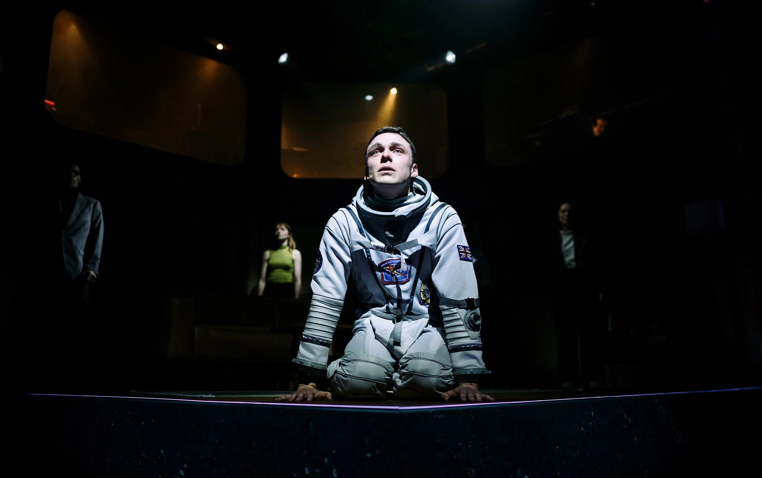 Flyby@SouthwarkPlayhouse_(c)Alex Brenner__93_8721-dx_s.jpg