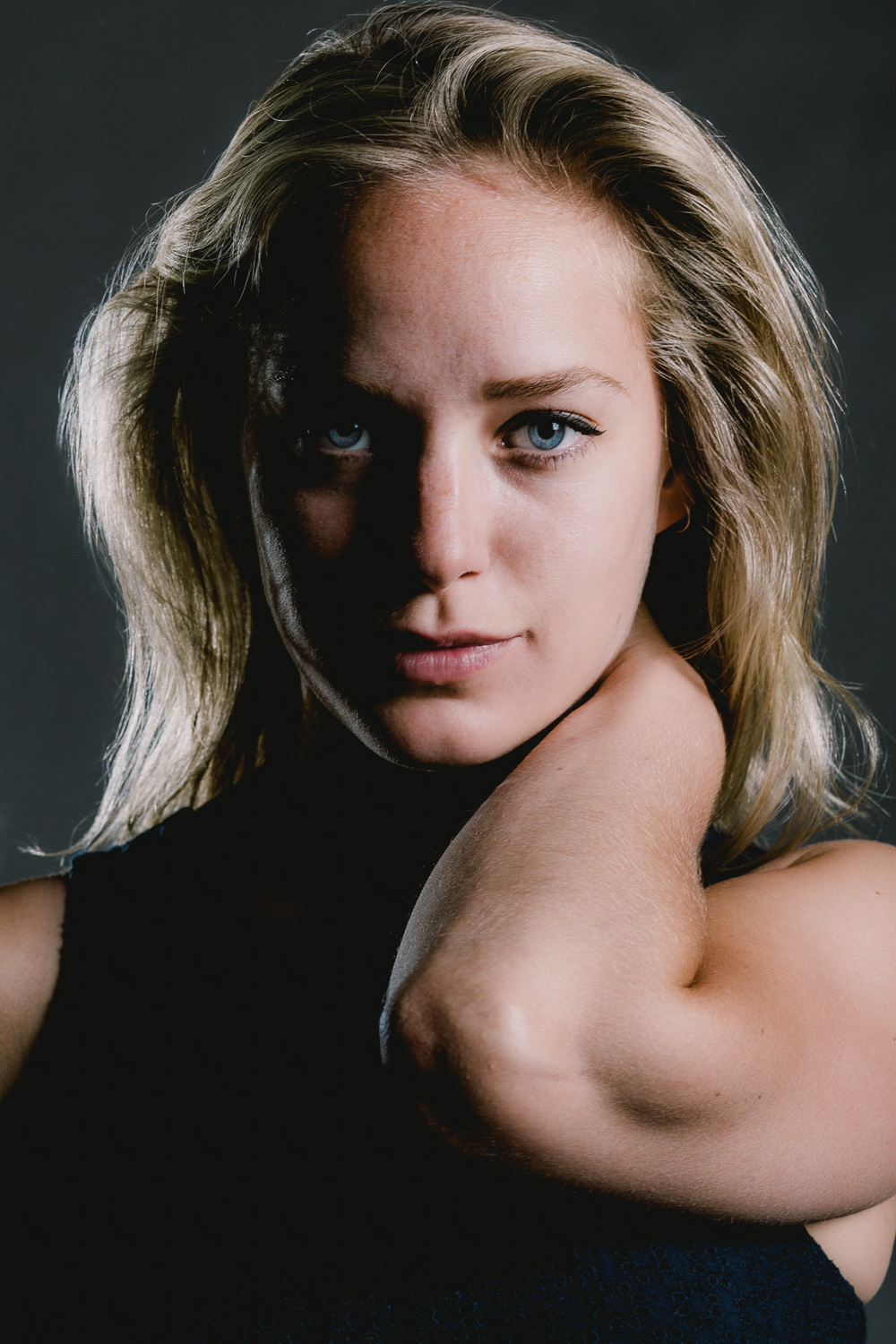  Alice Southwood: Singer/Songwriter 