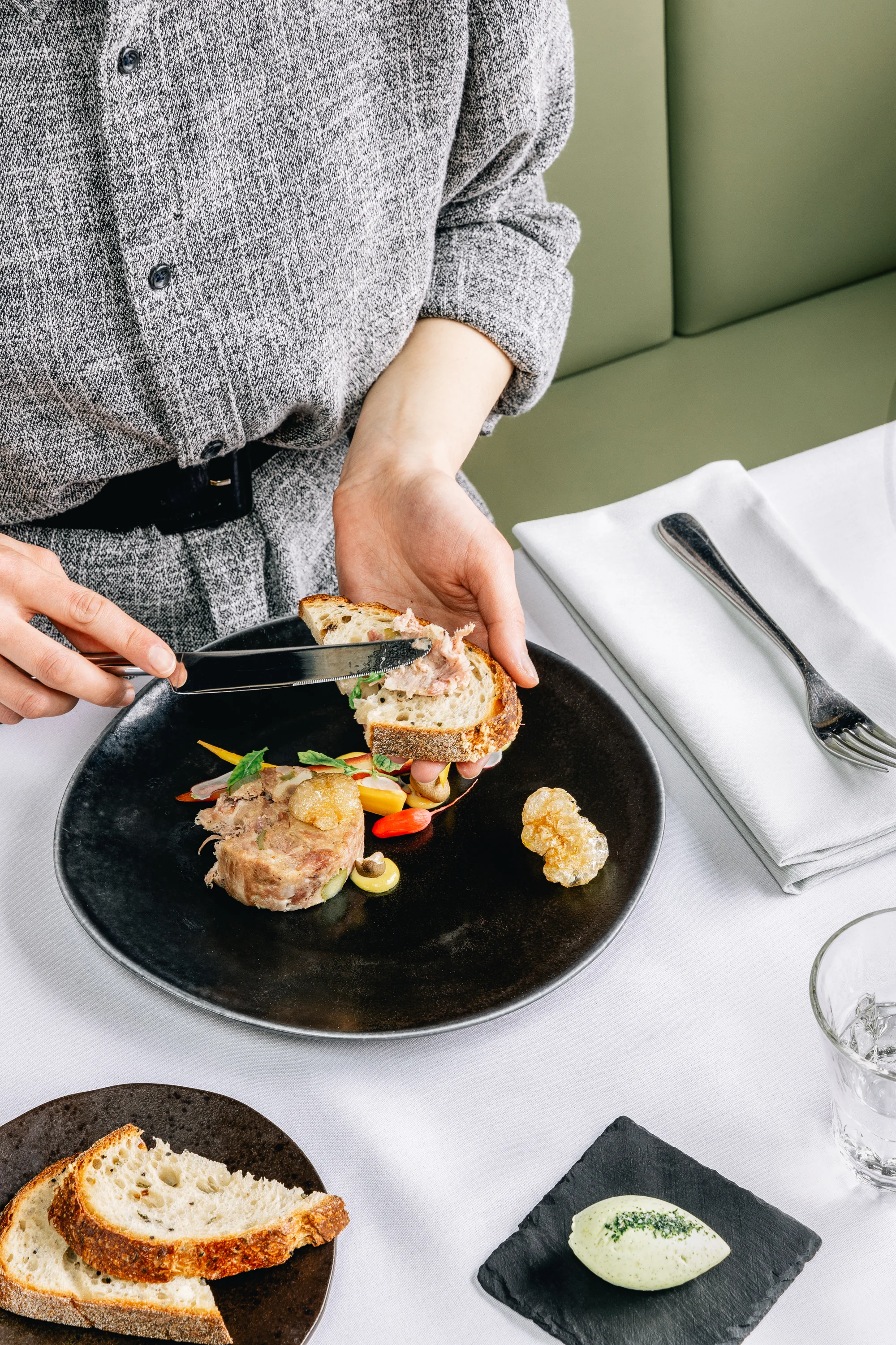 Upstairs - SpringMenu.26.03.19_Final.GRADE-5.jpg