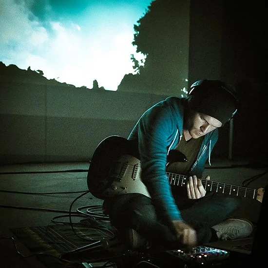 Christopher Willits is a multimedia artist, an electronic music and guitar pioneer. Named "the Picasso of sound" (Tokafi), Christopher uses his self-designed software tools to "paint with his guitar" (Pitchfork), creating "mesmerizing, intricate ele…