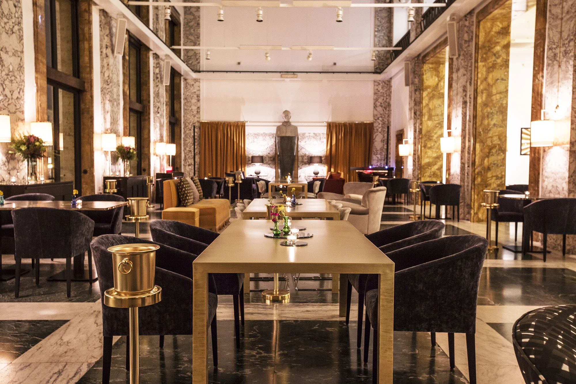 Restaurant — CHORUS CAFÉ