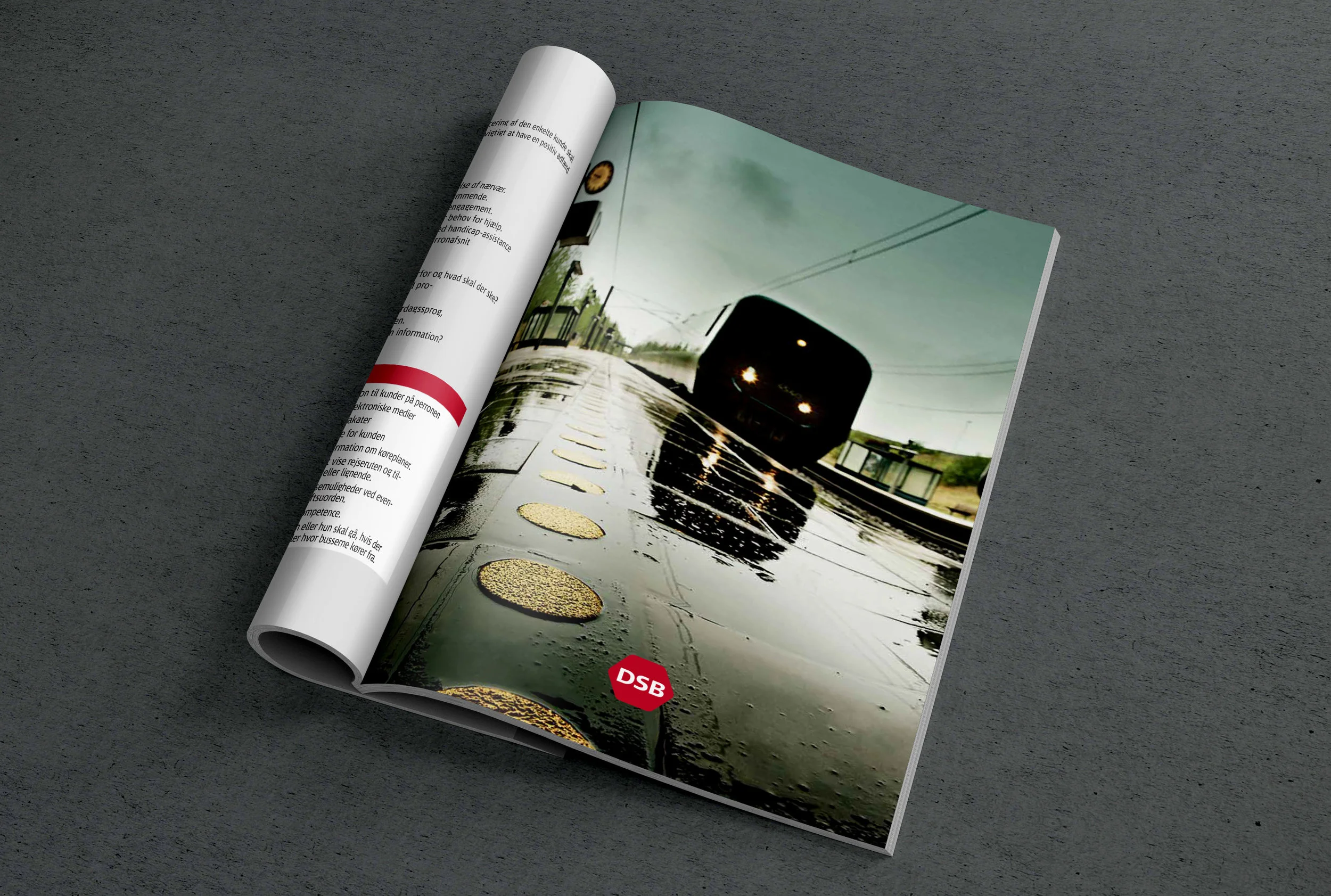 MAGAZINE PSD MOCKUP.jpg