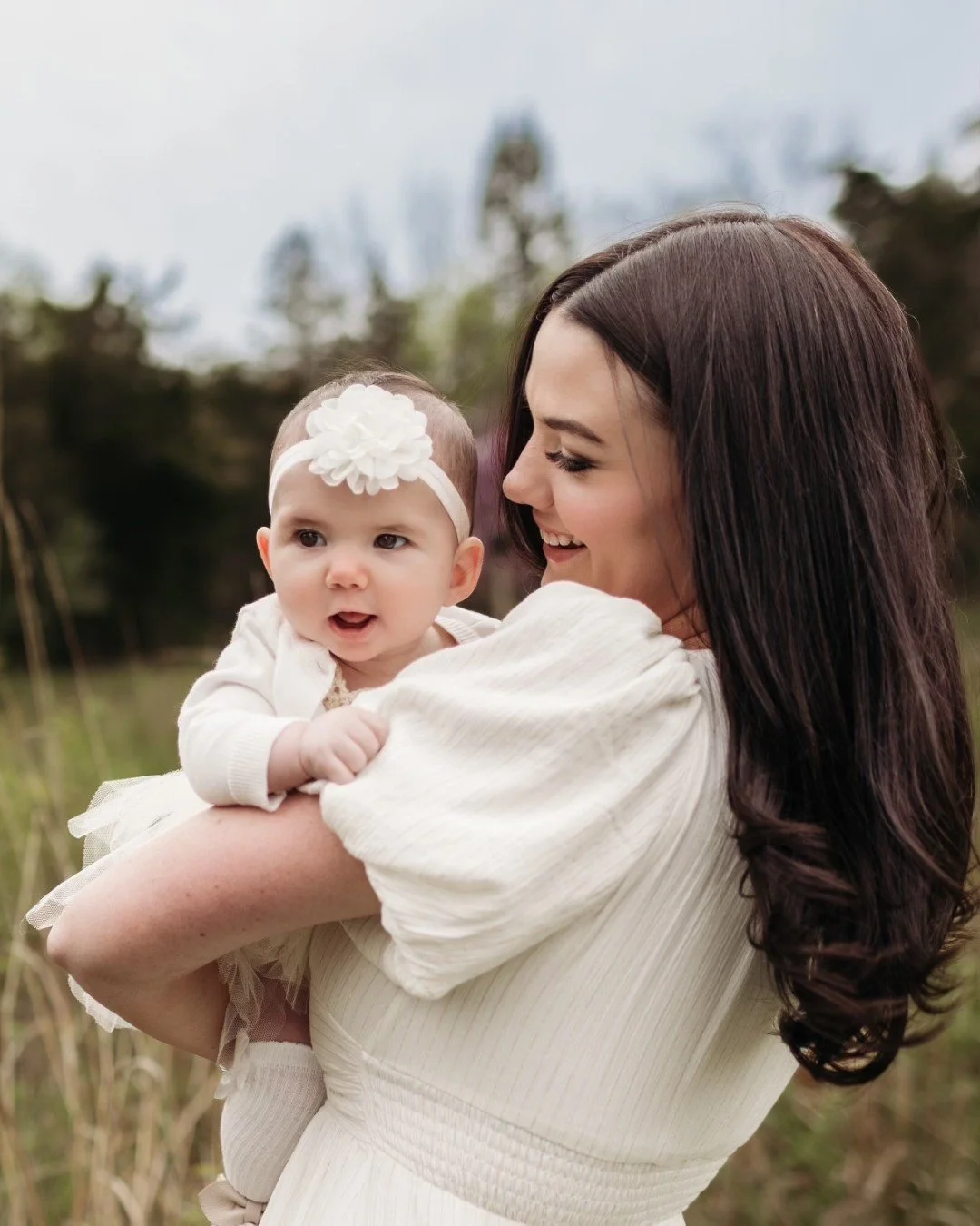 Cheers to all the wonderful moms and fur-moms out there! We hope your day is as amazing as you are, filled to the brim with love and joy. 🌟🐾💖 
 
#WWTeam #MothersDay #Holiday