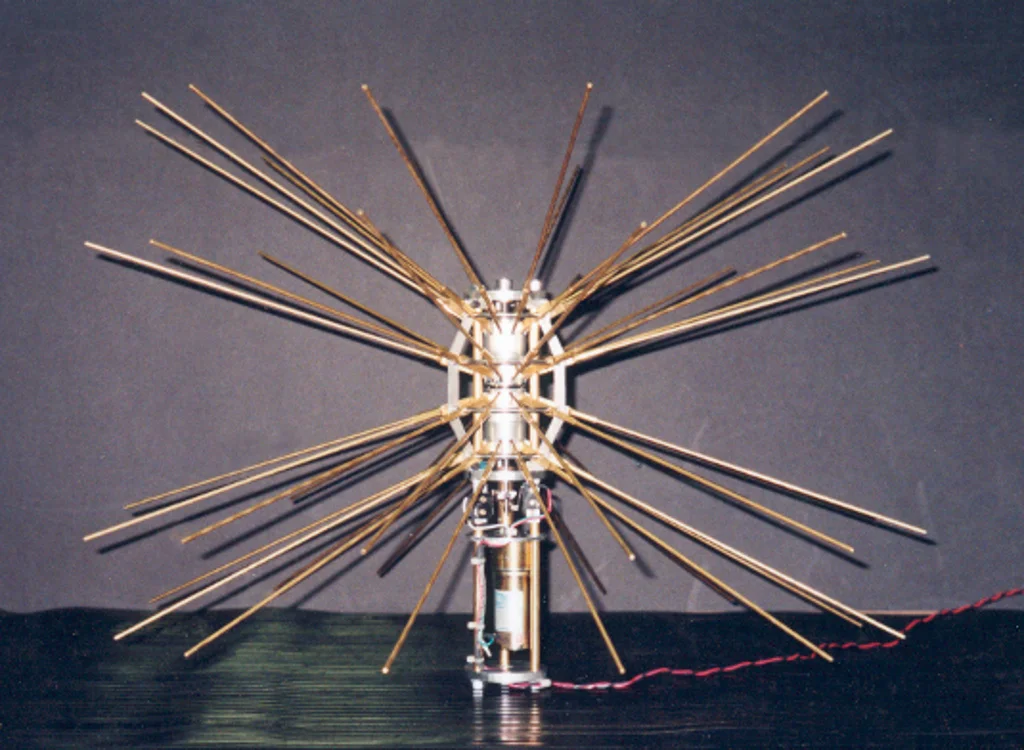  Collar articulation mechanism, open. 