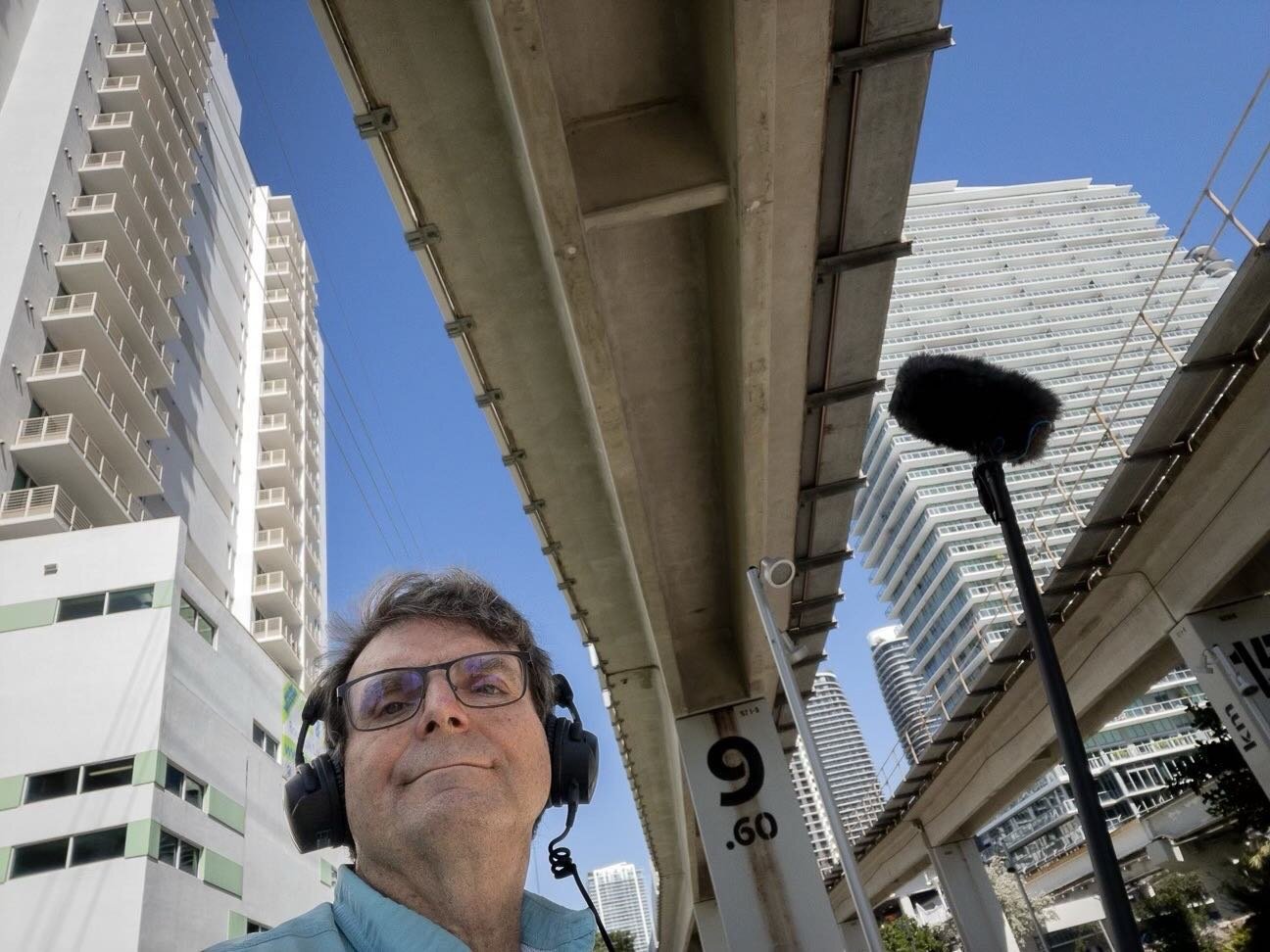 Recording under an elevated train yesterday &hellip; &ldquo;it&rsquo;s not a sound problem, it&rsquo;s a location problem&rdquo; 🙂, Miami, Florida. #setlife #soundrecording #productionsound #soundmixer #soundperson #locationsound #cinella #schoeps