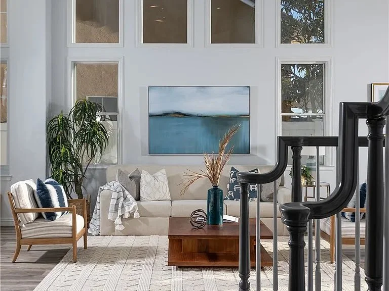 a8b964226ee4f9aa27808ec8588e7a5c-cc_ft_768 copy.jpg