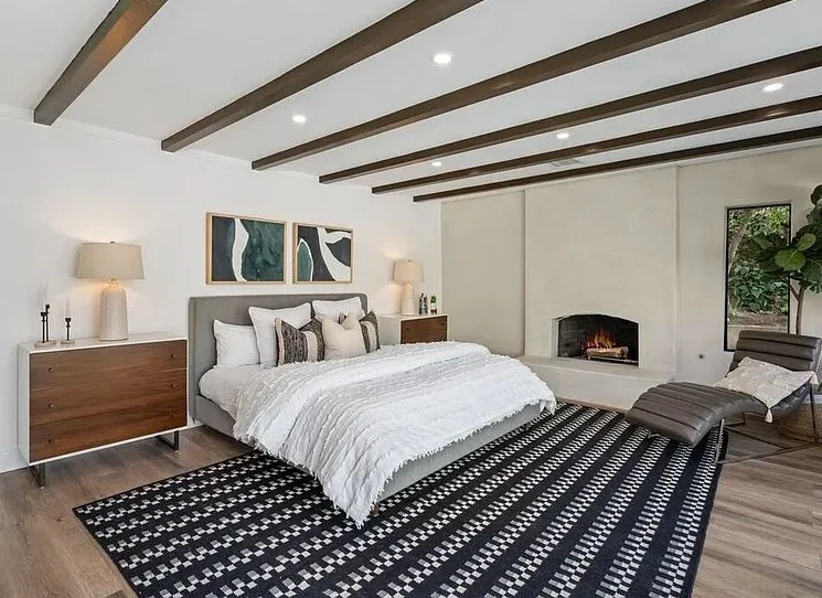 a294ad38564213fe032e561fc0dba3f2-cc_ft_768 copy.jpg