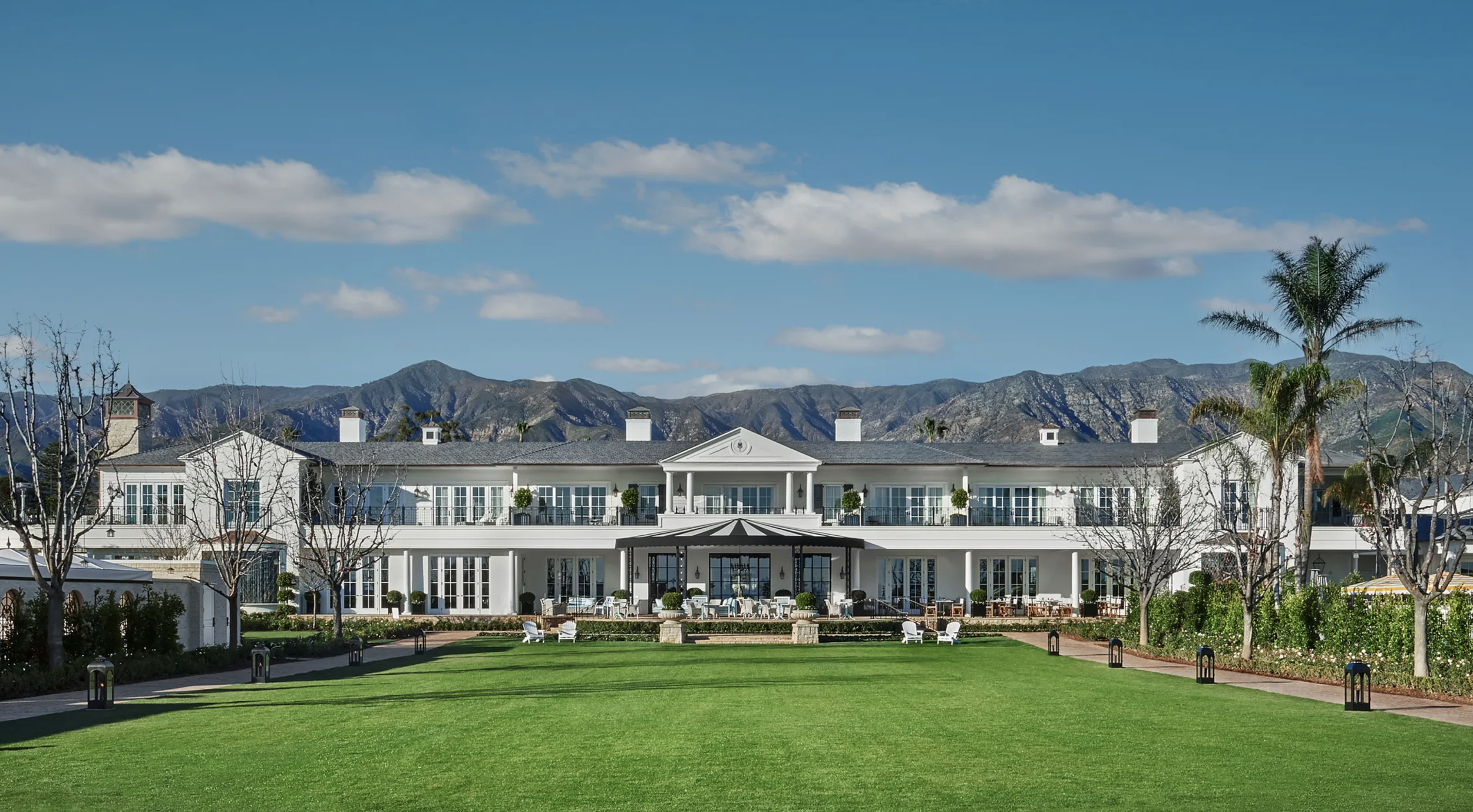 A Cape Cod Escape On California's Central Coast