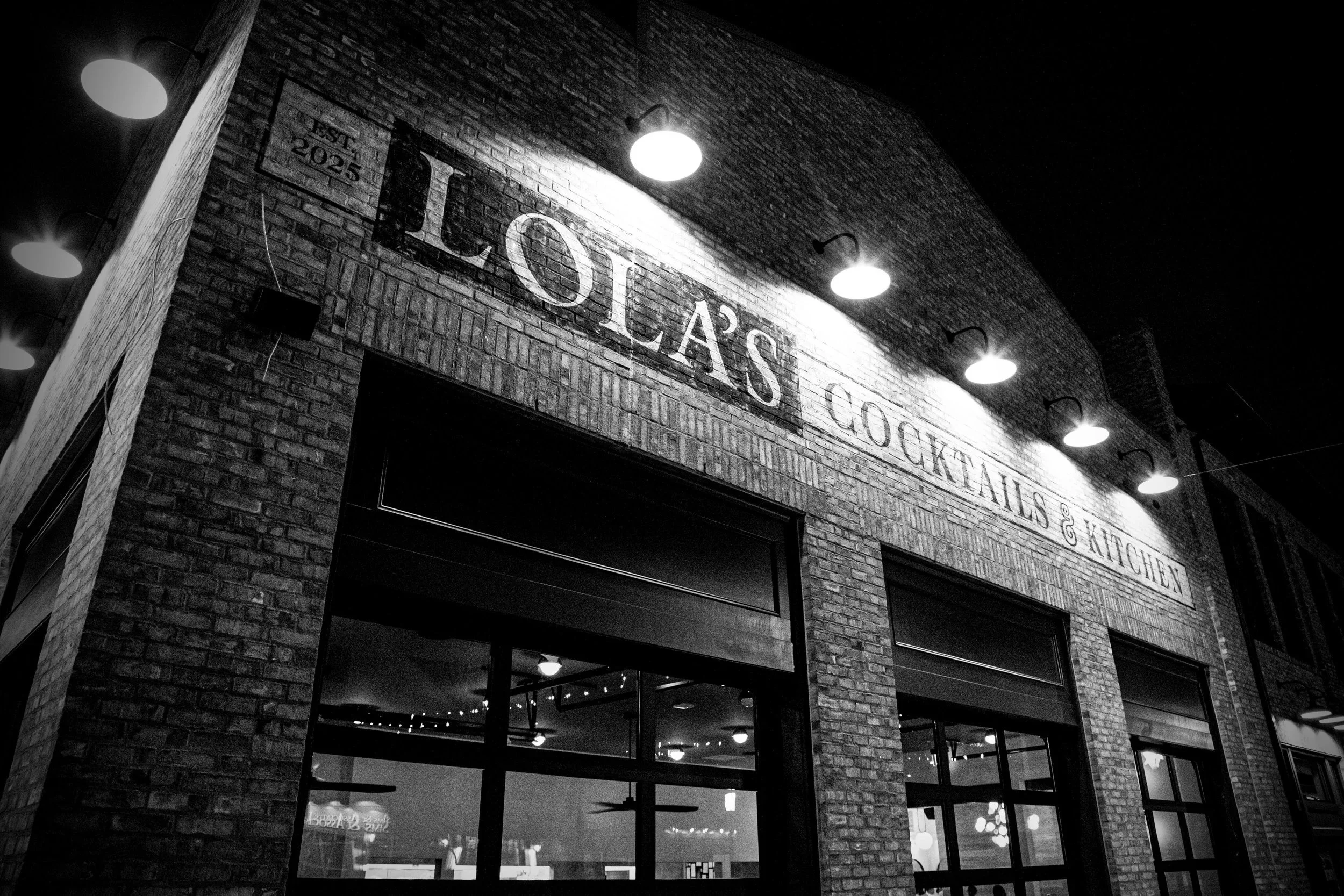 LOLA'S