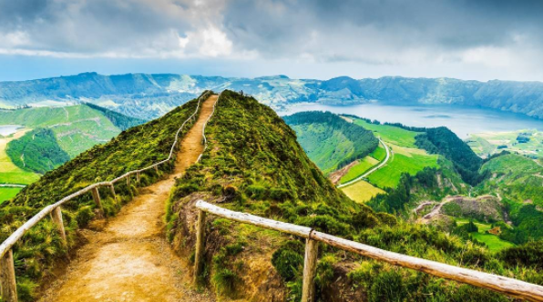 Azamara Club Cruises 2017 with 50% Off for Your Friend