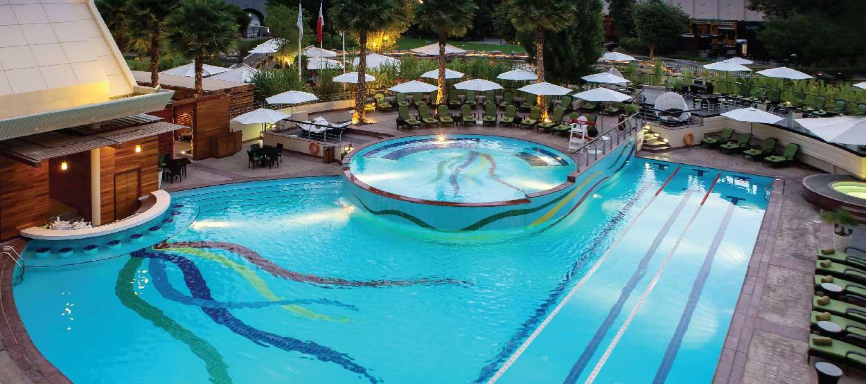 jumeirah-creekside-hotel-the-aviation-club-pool-01-hero.jpg