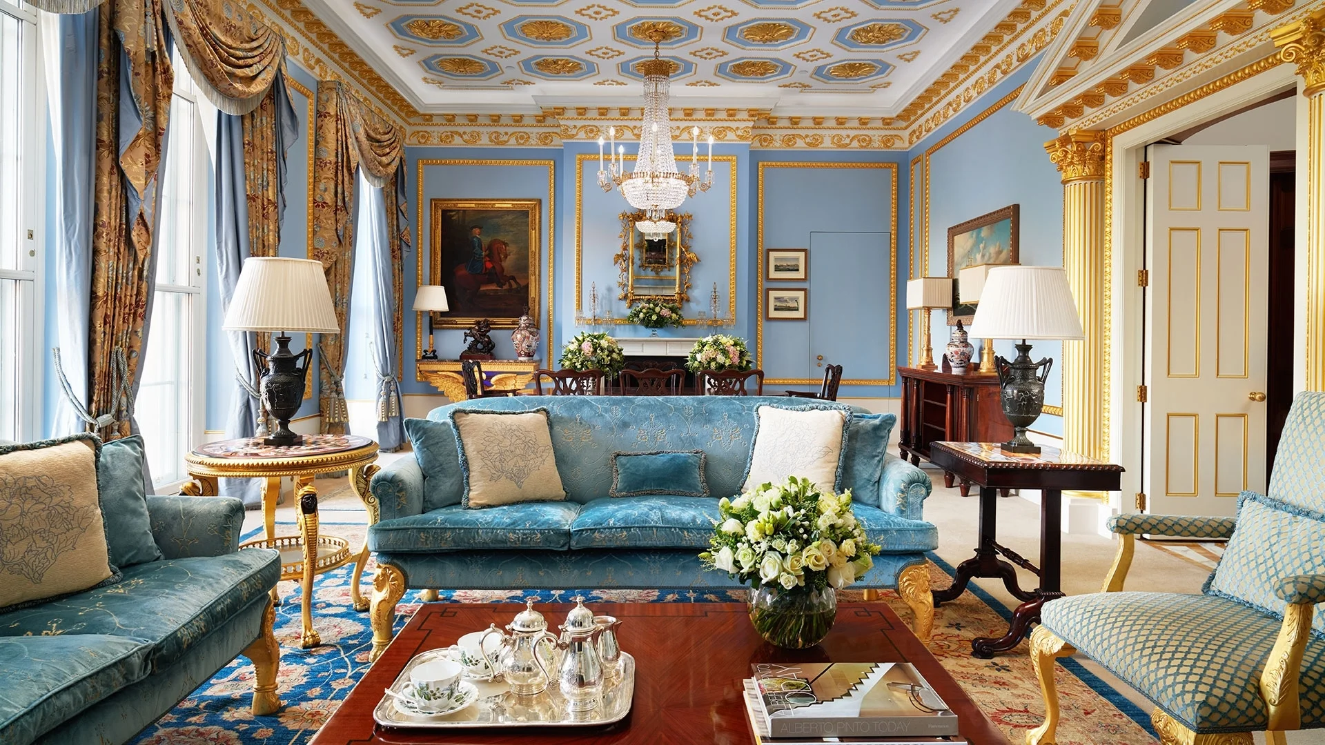 the-lanesborough-london-royal-suite-7-1920x1080.jpg