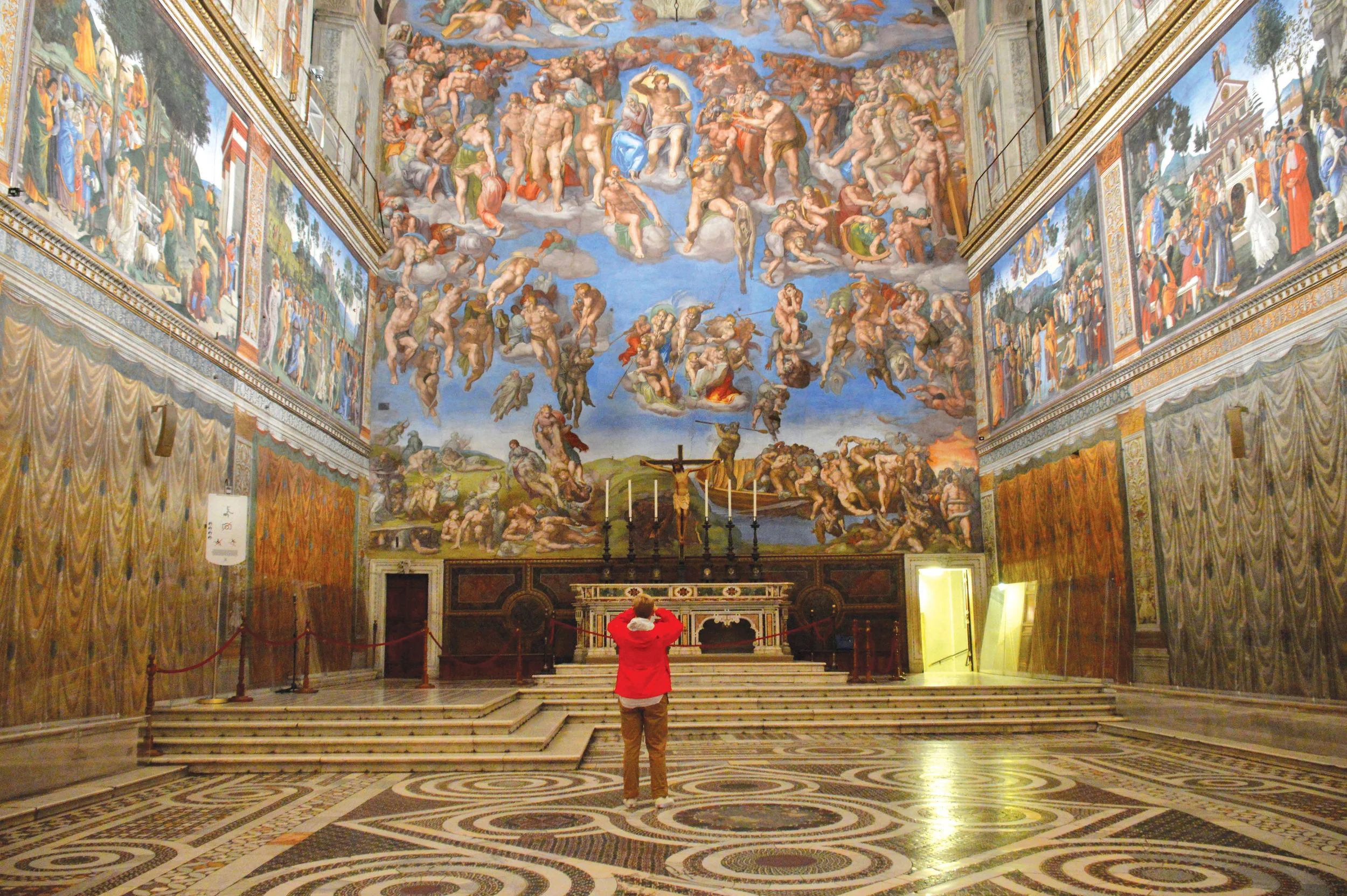 solo_in_sistine_chapel_LIGHTER.jpg