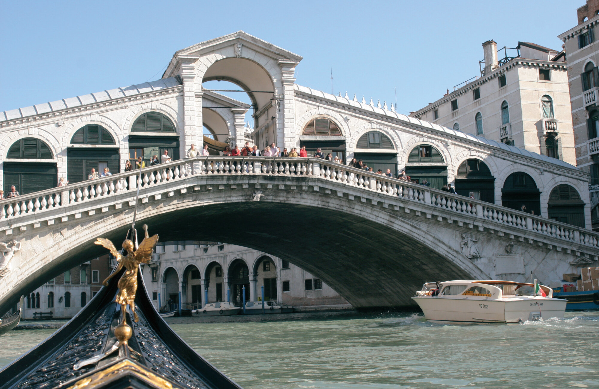 Celebrity-Cruises-Venice-Gondola-Ride.jpg