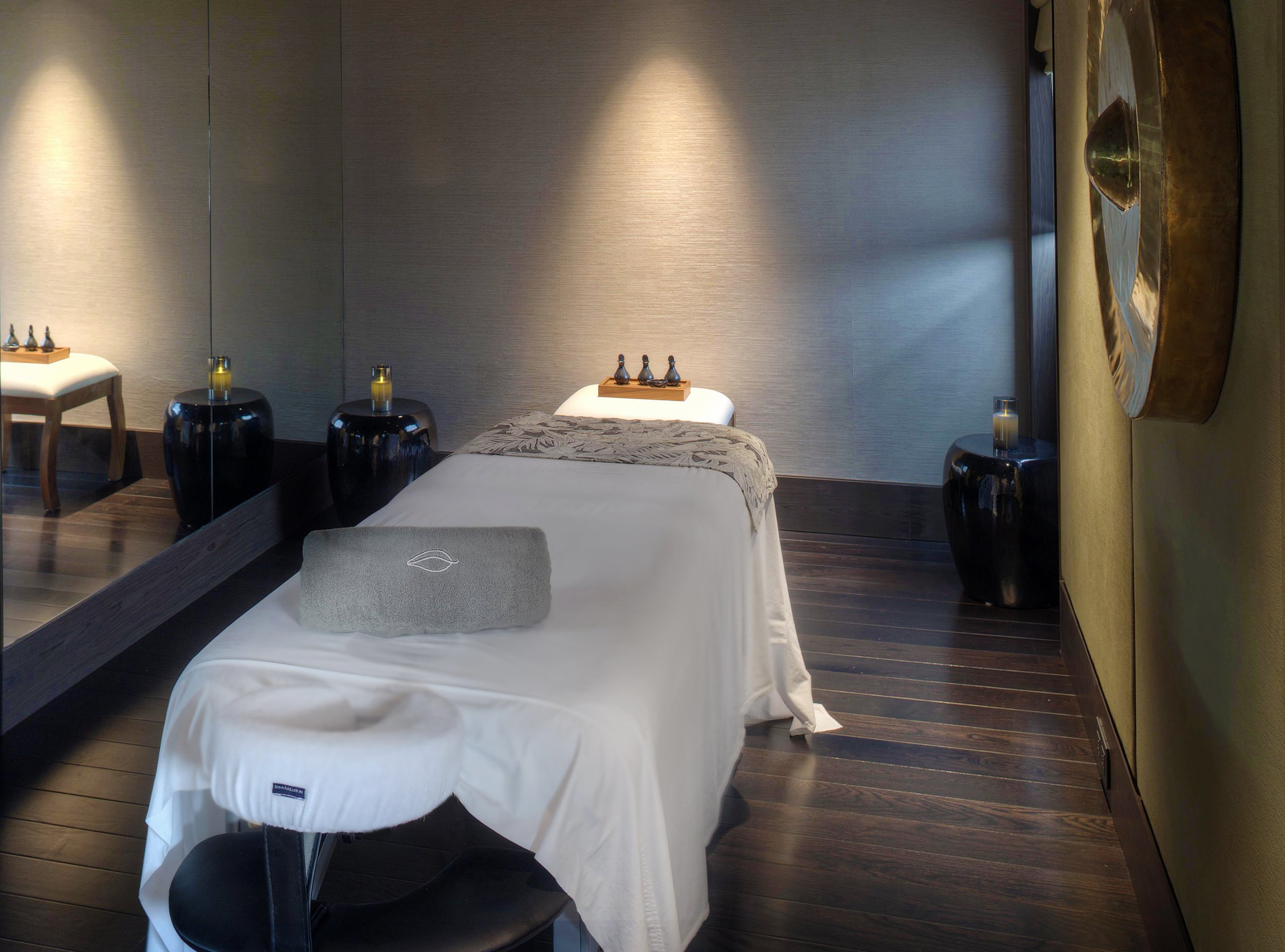 Aqua Nera_Spa Room.jpg