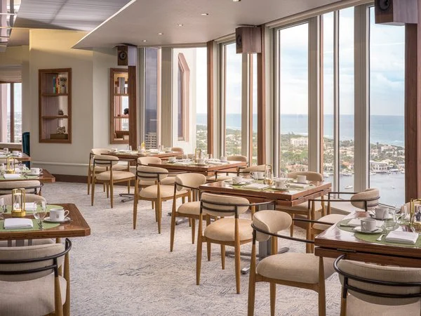TBR_TopTower_MainDining_v1_NOTALENT-600x450-491dfb2.jpg