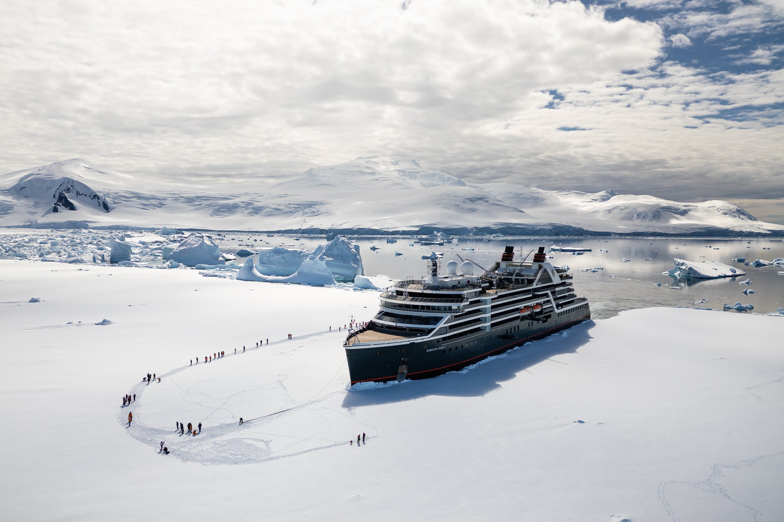 Seabourn Expedition Cruises: Ultra-Luxury Meets Wild Adventure