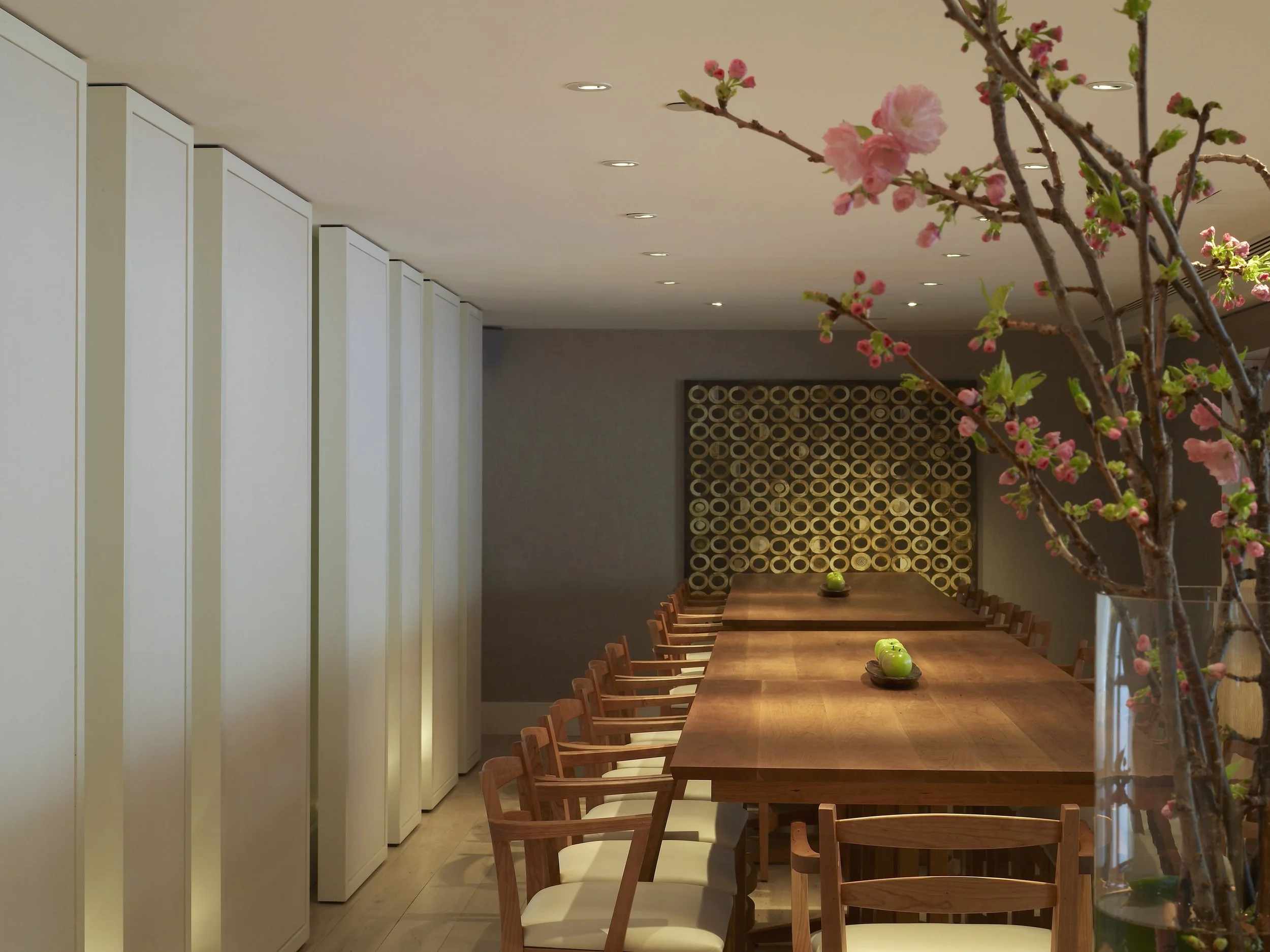 Park-Hyatt-Washington-P055-Mezzanine-Level-Table.jpg