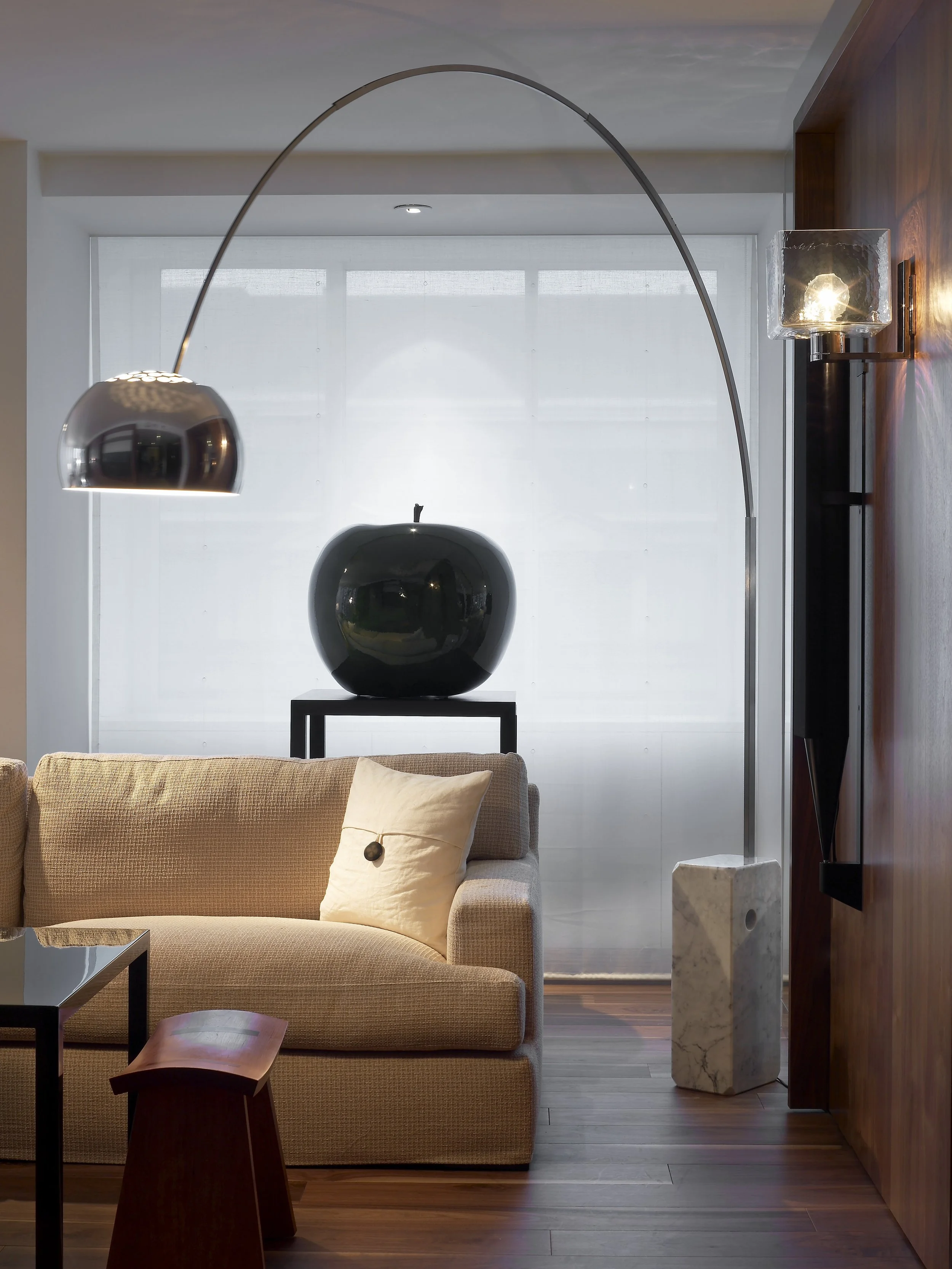 WASPH-P065-Ambassador-Suite-Living-Room.jpg