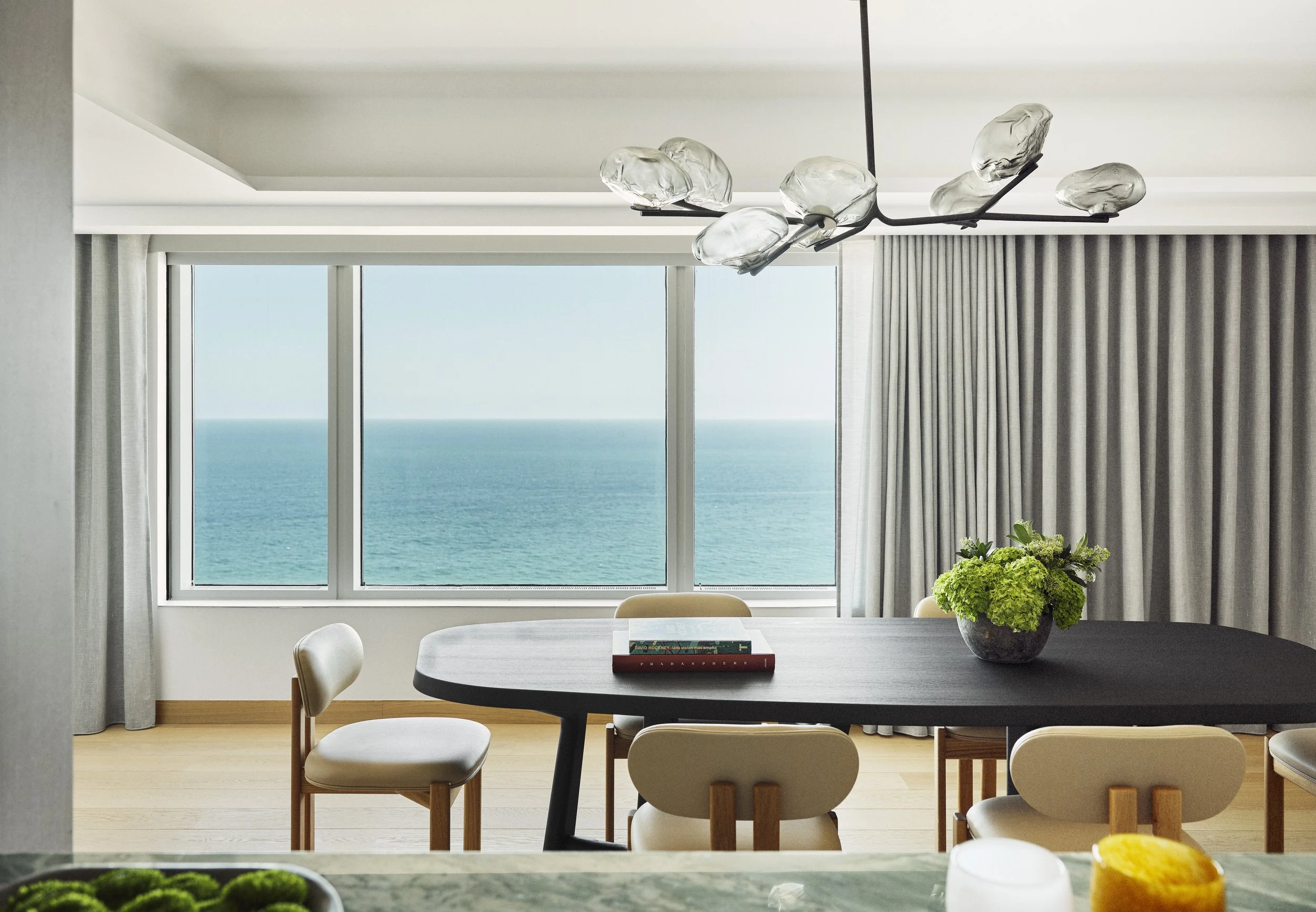 arts suite_dining table_views.jpg