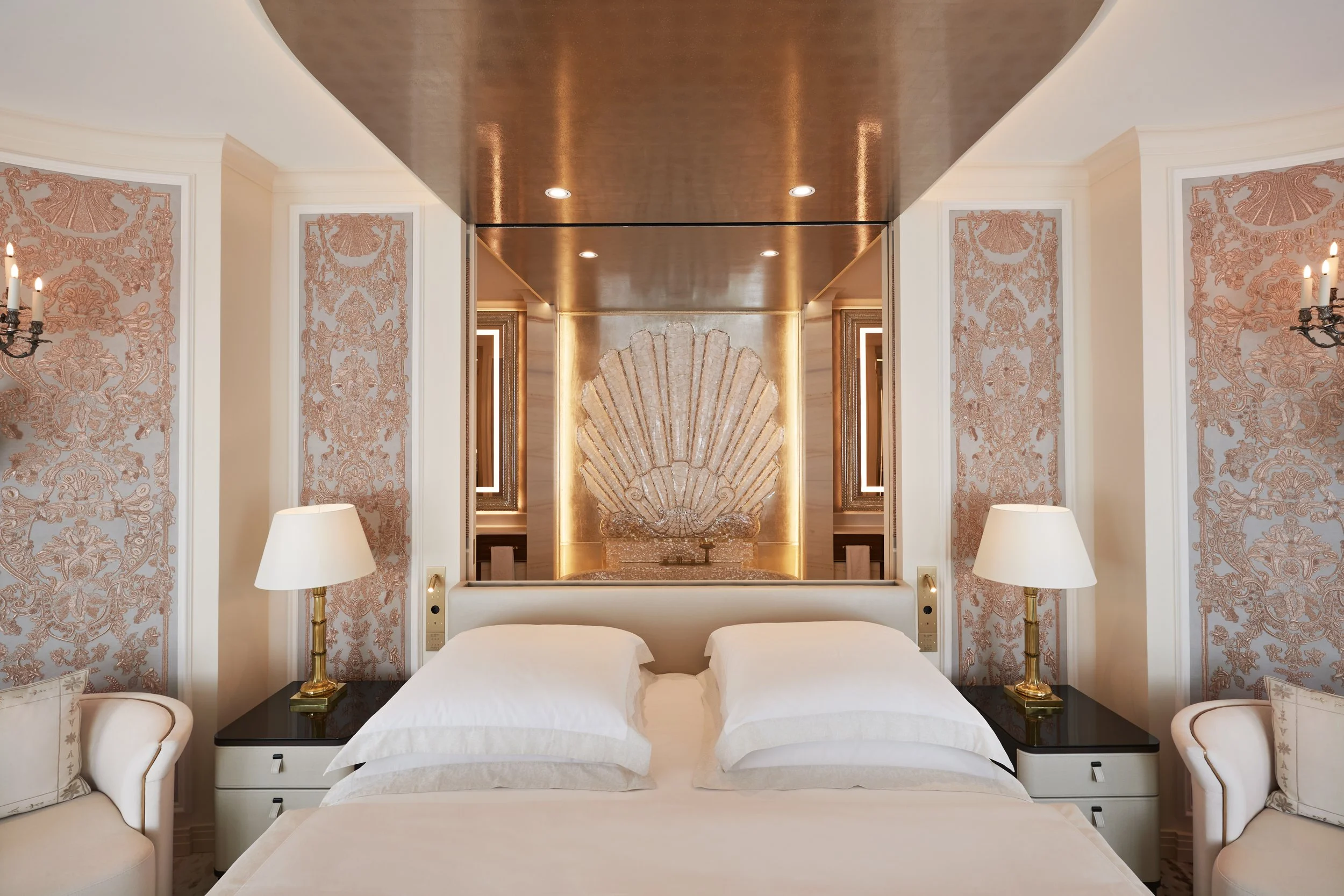 KIMUC1_Ludwig Suite Master Bedroom_Claes_ (7).jpg