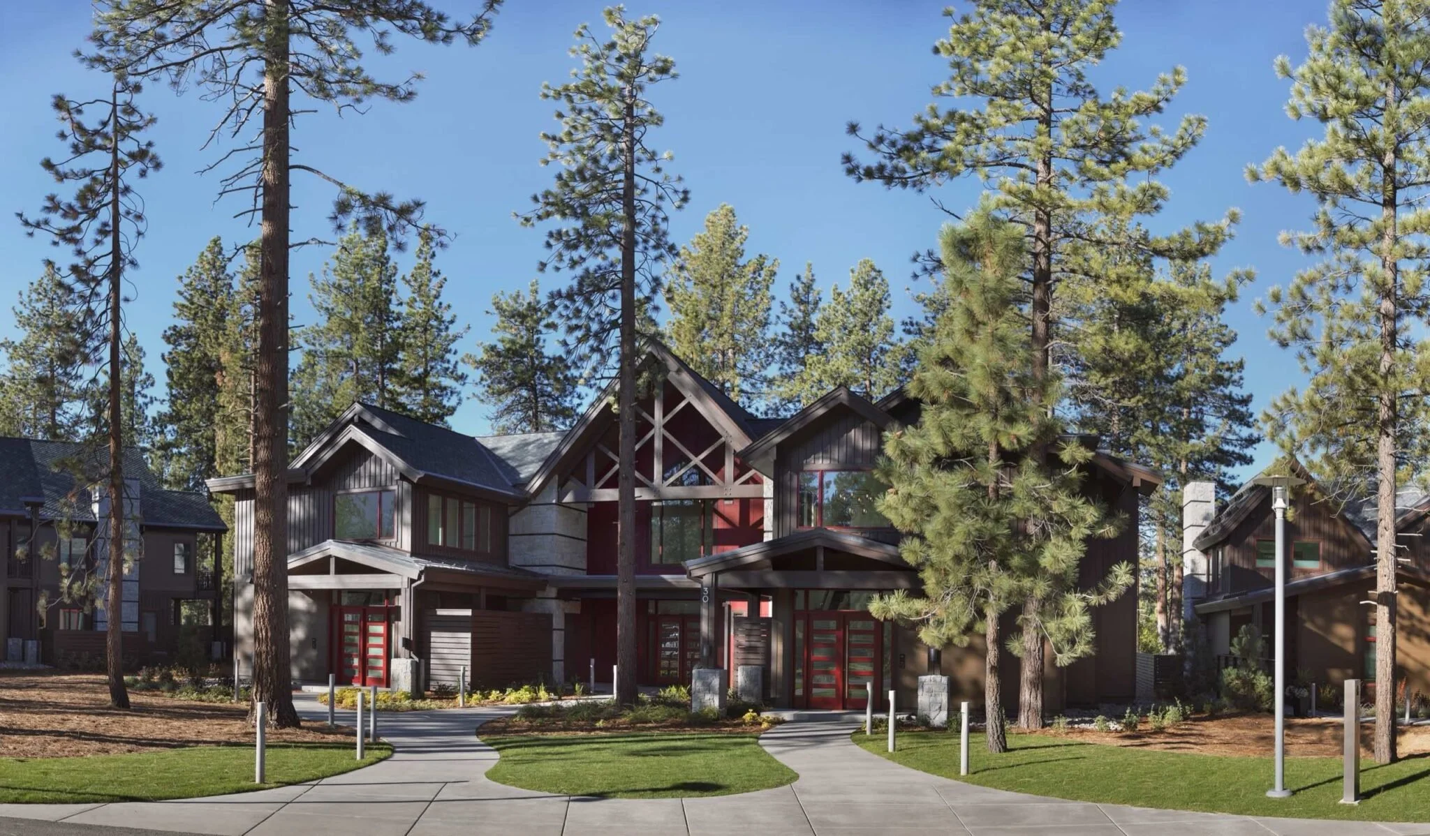 VillaSuite-Exterior-optimized-2048x1198.jpeg