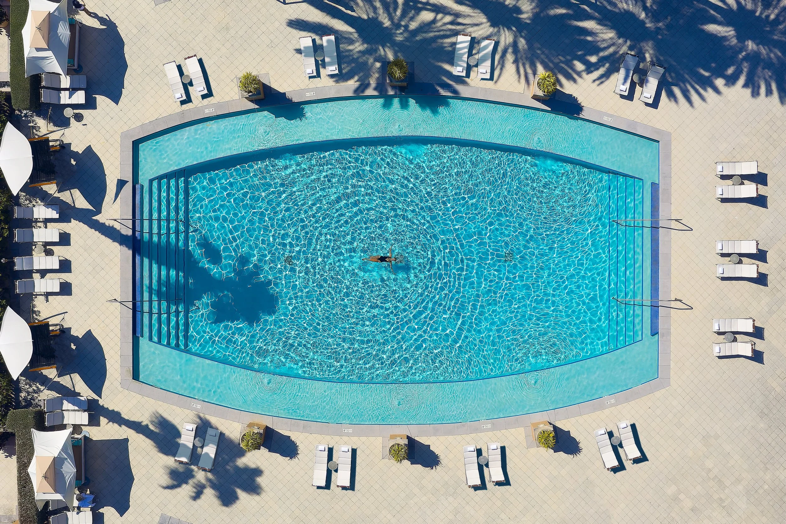 GCMRZ_HarbourPool_Lifestyle_Photo 2.jpg