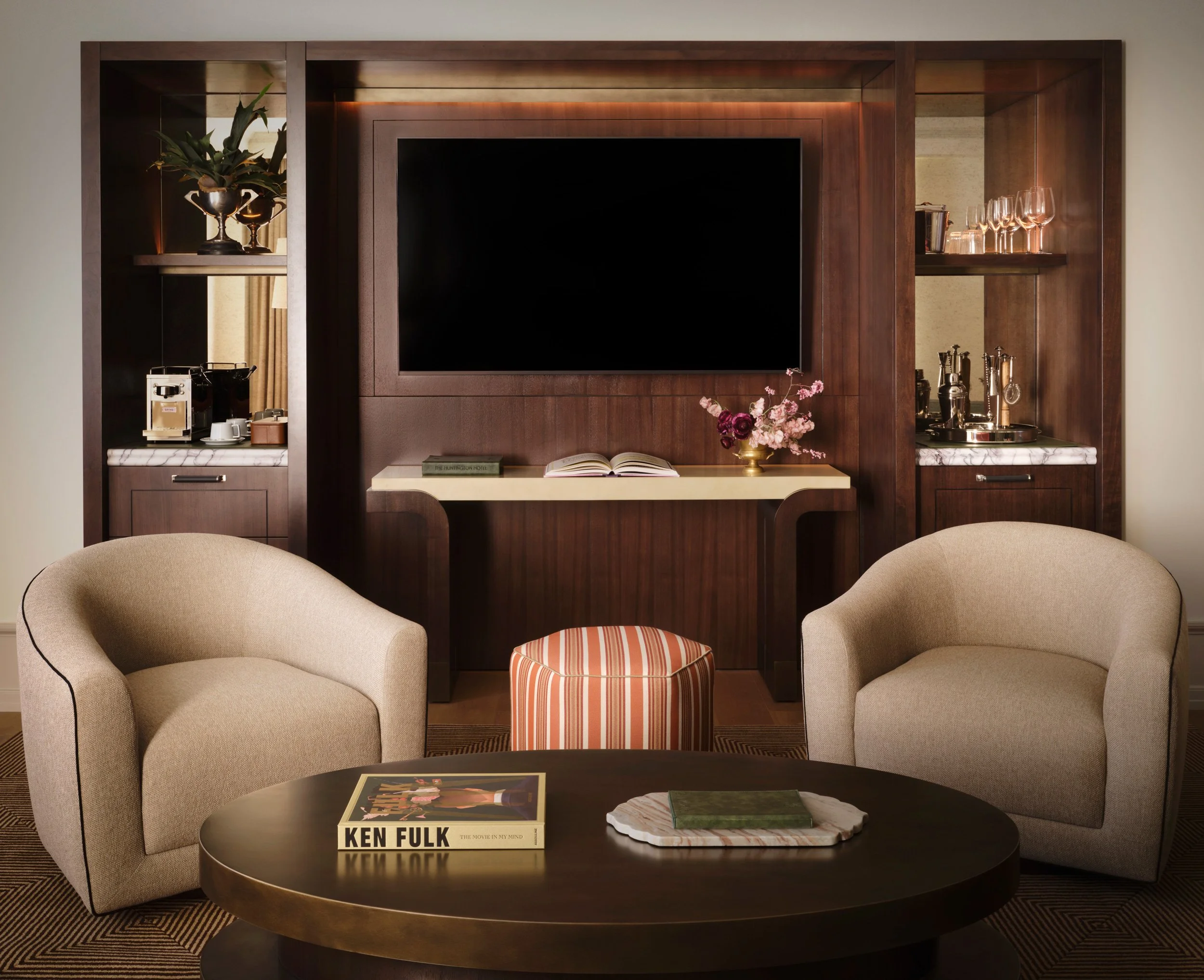 Suite-EntertainmentCenter-HuntingtonHotel-DouglasFriedman-.jpg
