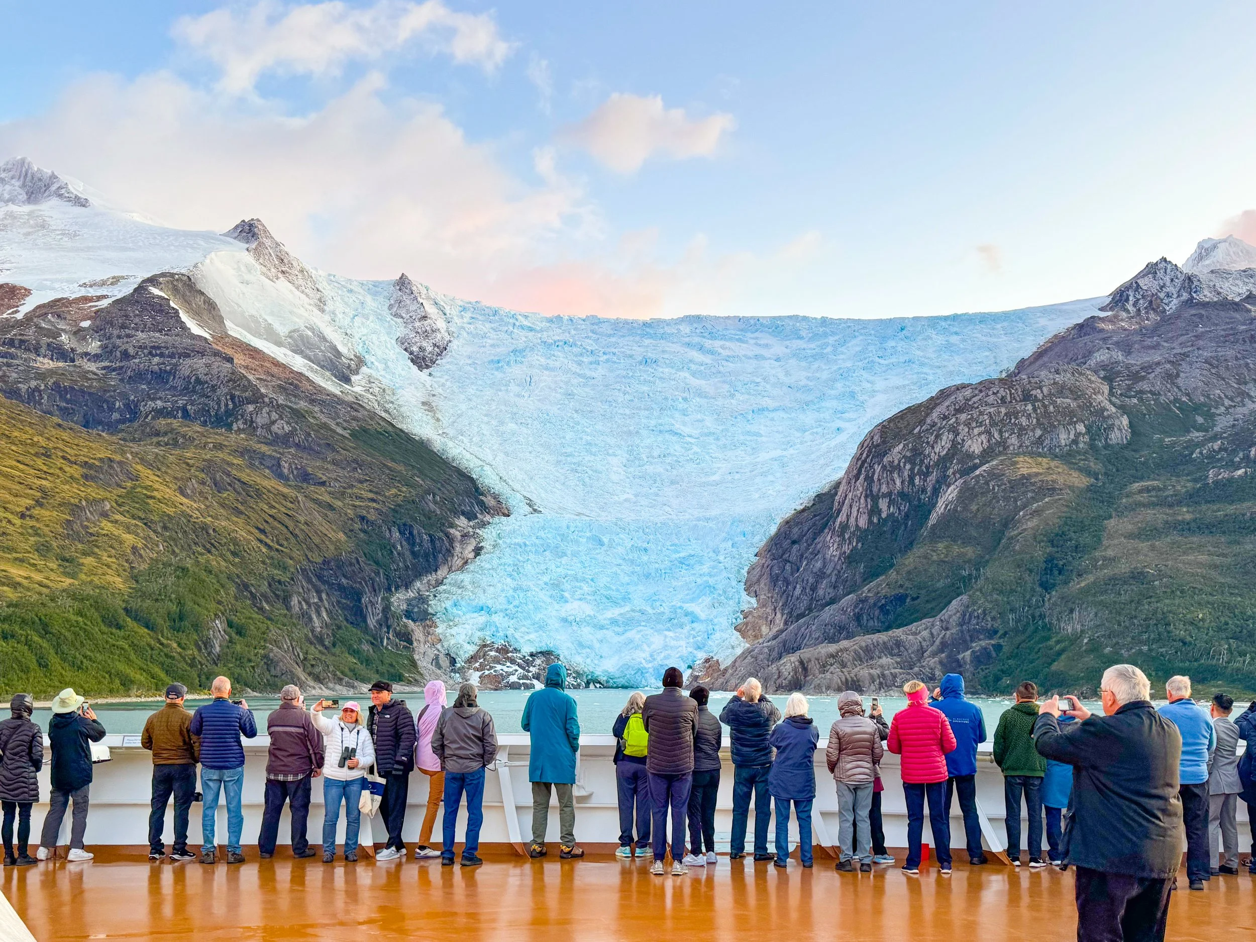 Scenic cruising Glacier Alley, Chile 2.jpg