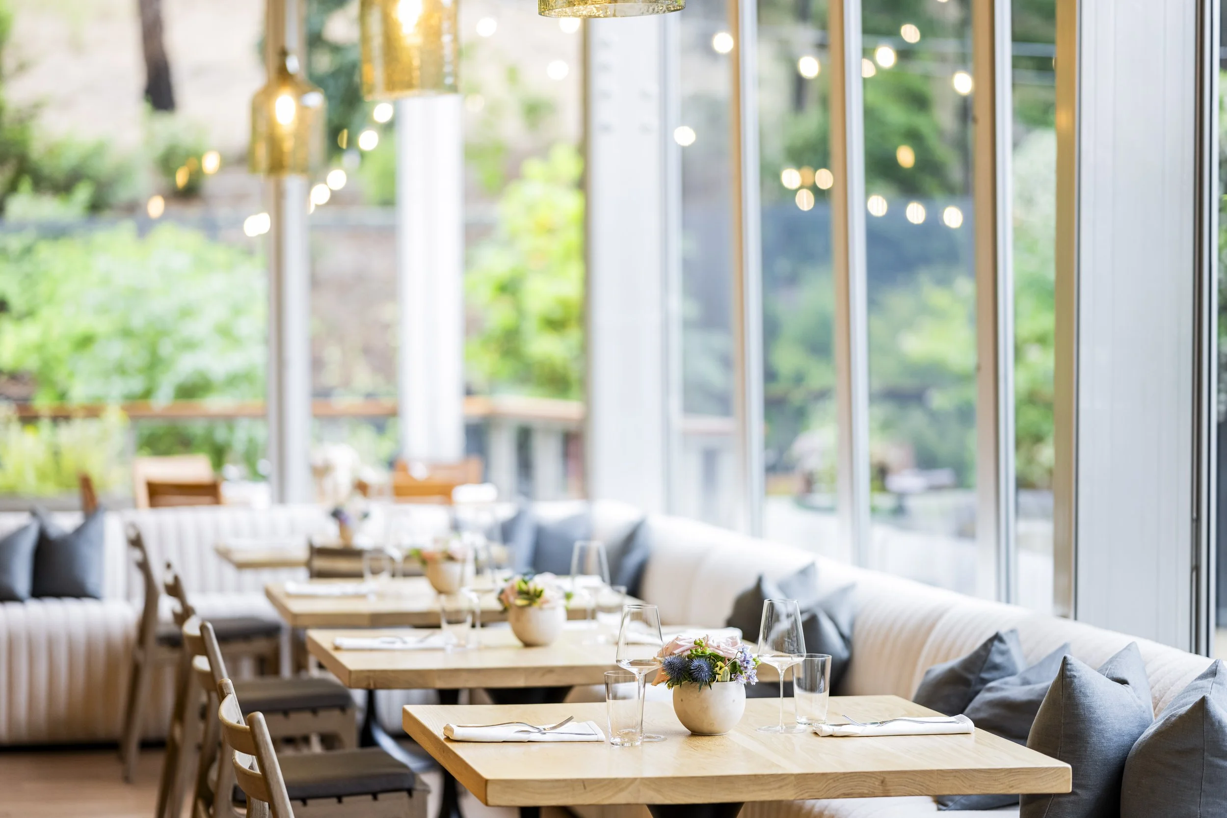 Meadowood Napa Valley Forum Restaurant 01.jpg