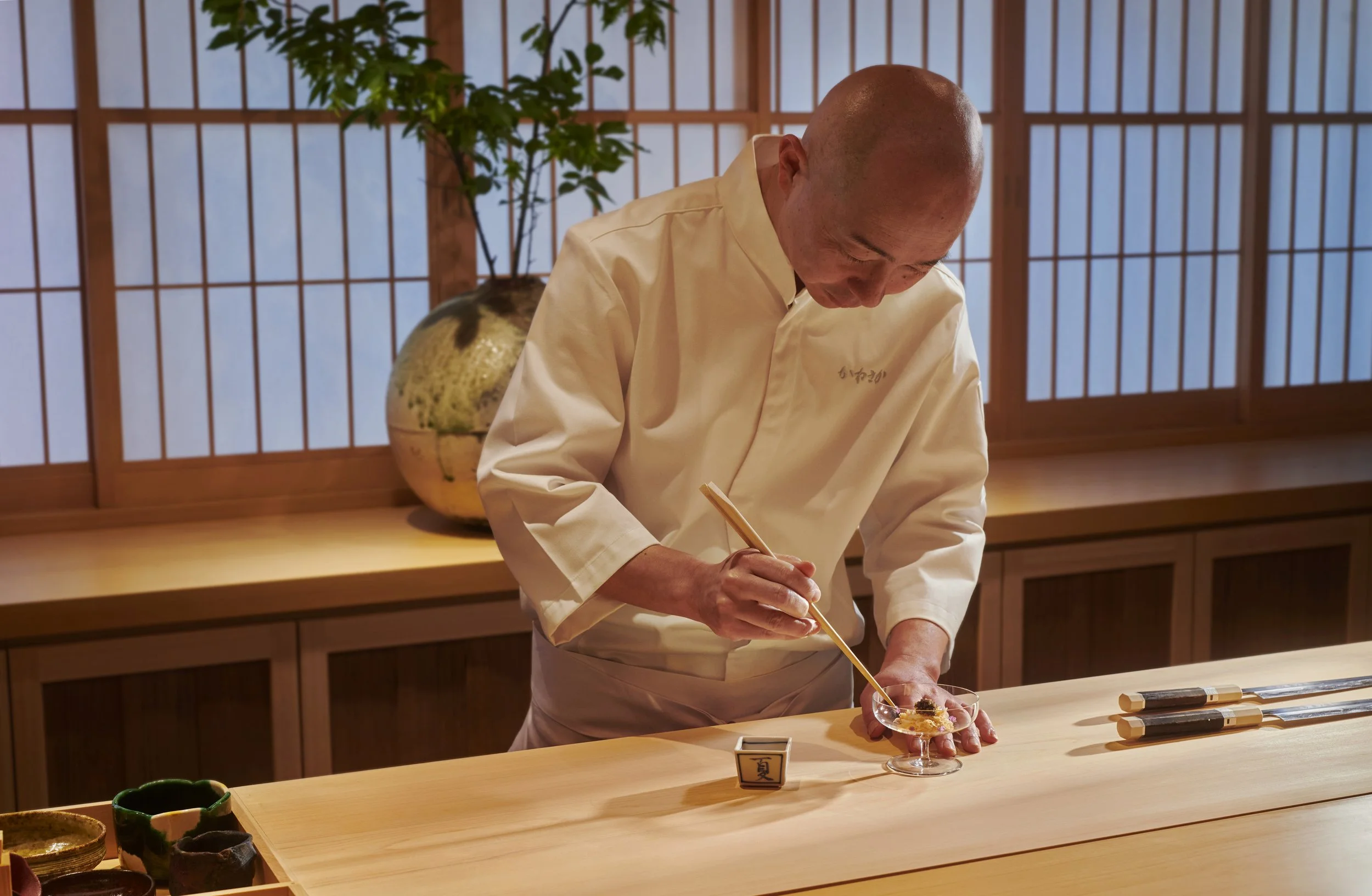 45 Park Lane_Sushi Kanesaka_F+B_Dorchester Collection (1).jpg