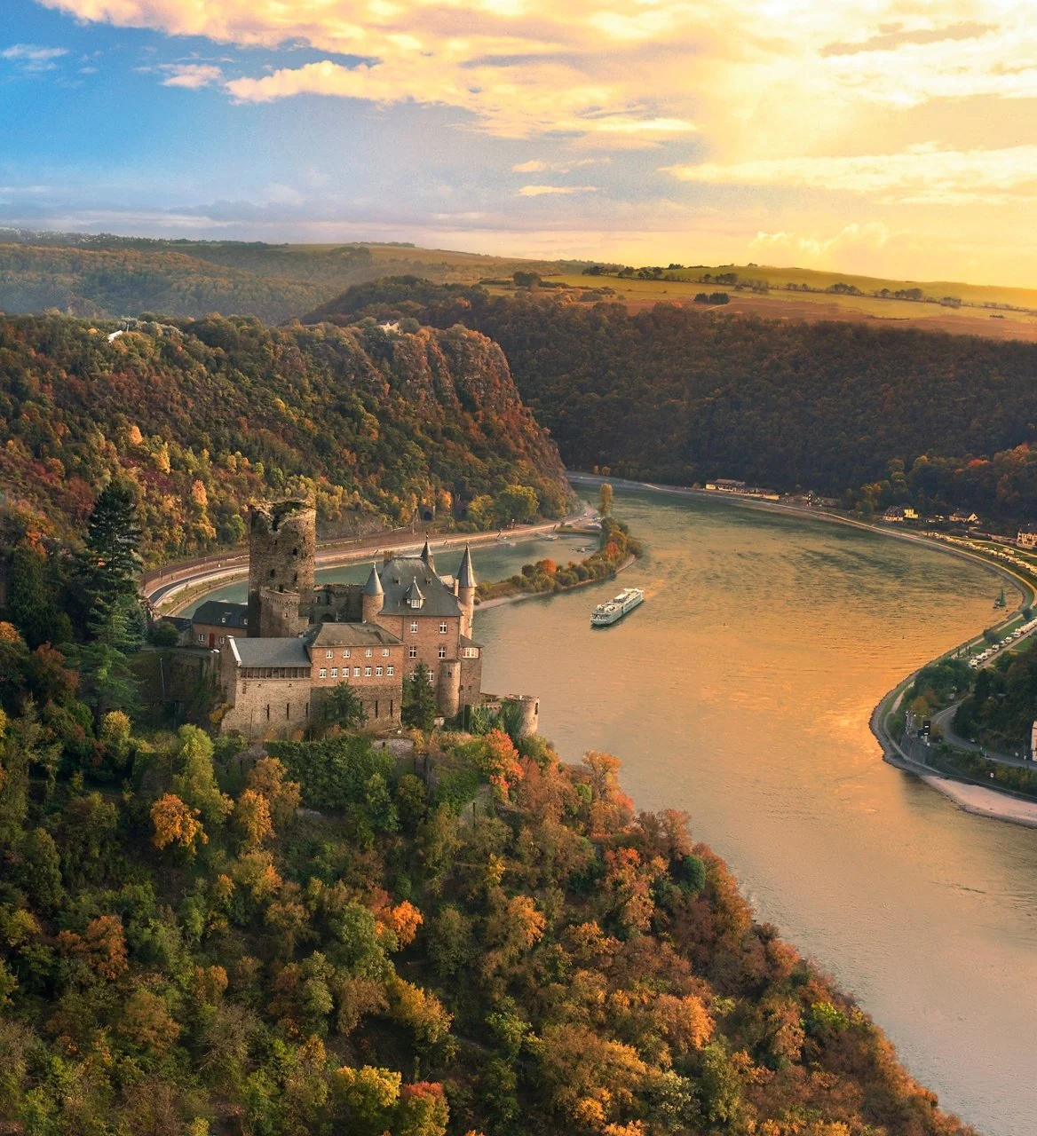 Longship-Katz-Castle-Middle-Rhine-Valley-1.jpg