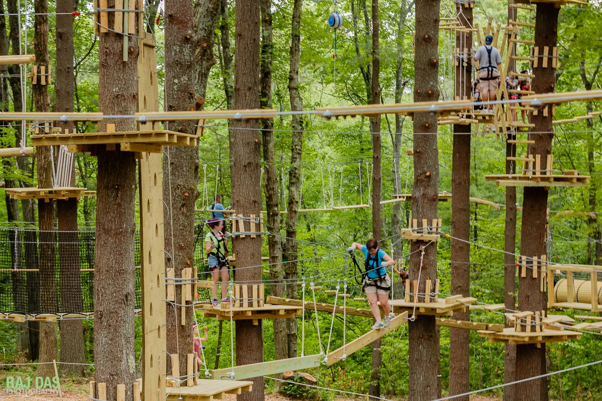 Both kids and adults can find ropes and zip-line trails to suit their difficulty levels